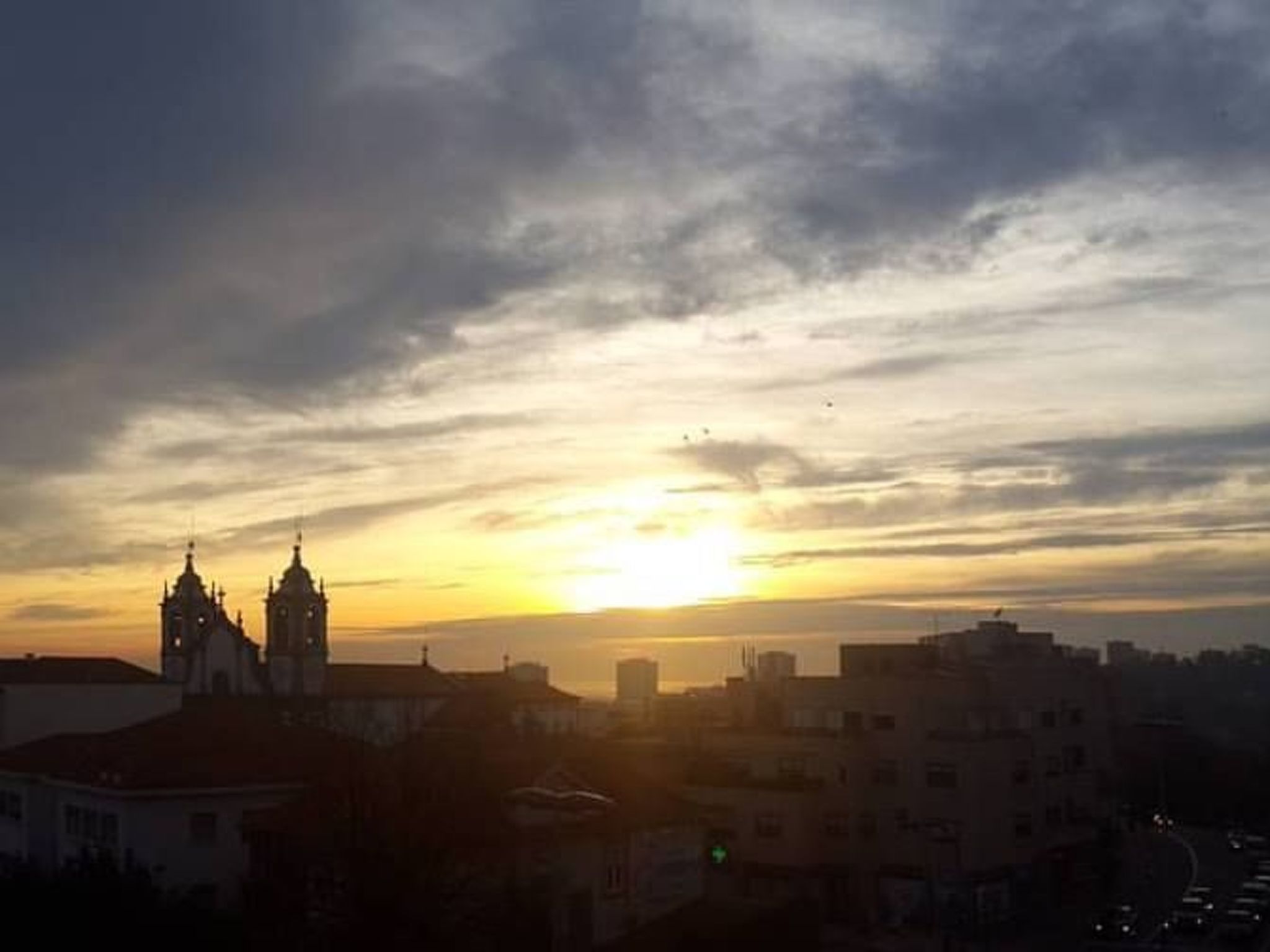 Schöne Ferienwohnung in Porto mit Sonnenterrasse-Image-tags.info