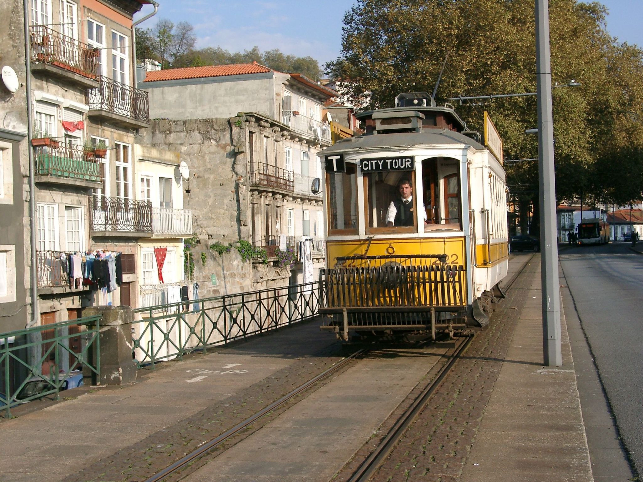 Schöne Ferienwohnung in Porto mit Sonnenterrasse-Image-tags.info