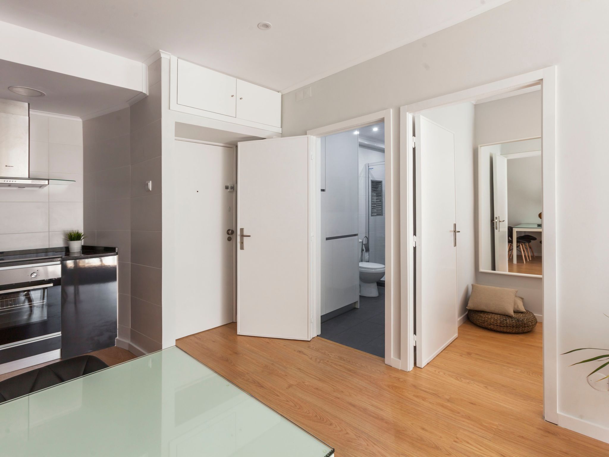 Wohnung "Coolhome" mit Balkon-Drinnen