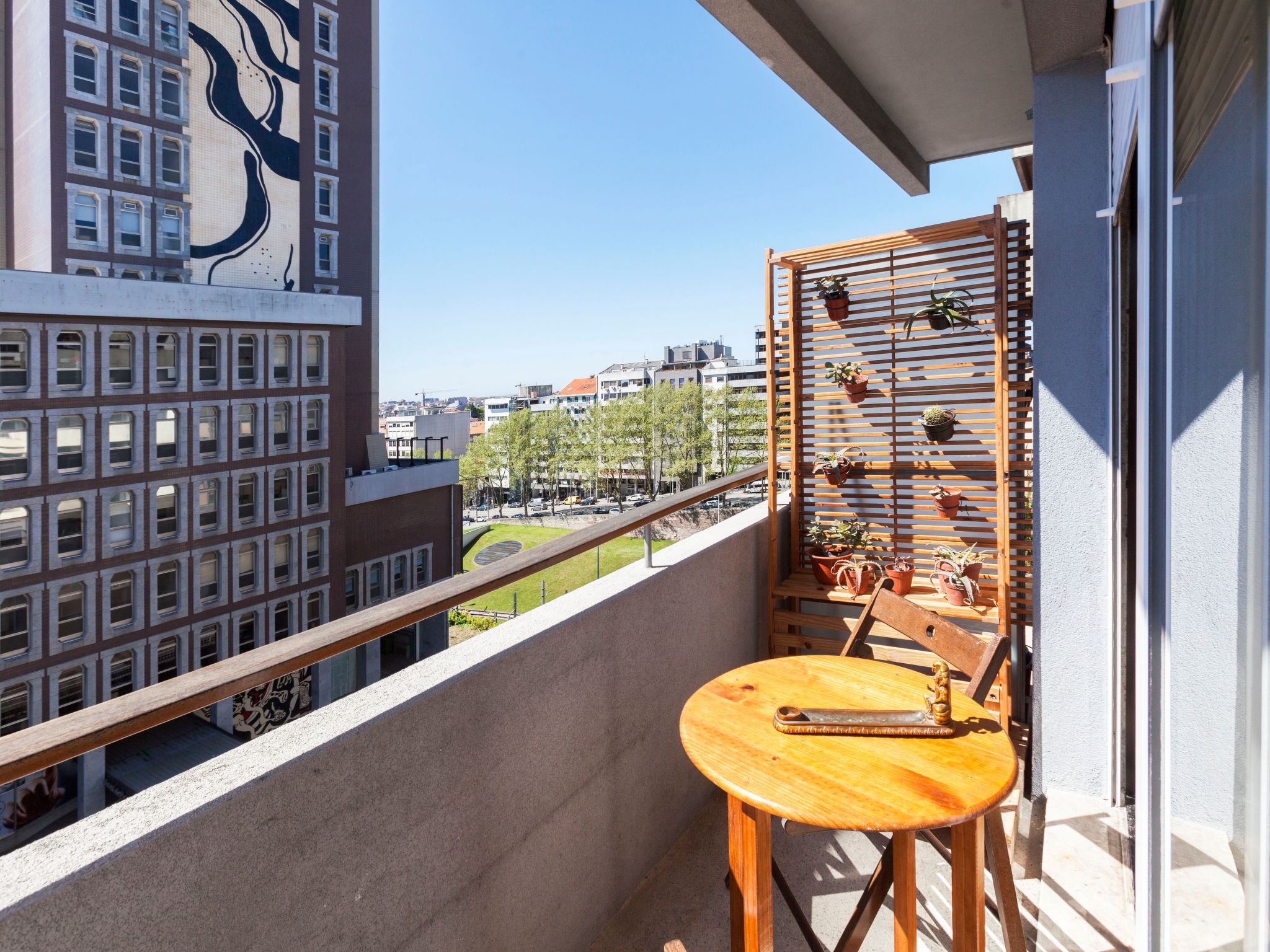 Wohnung "Coolhome" mit Balkon-Drinnen