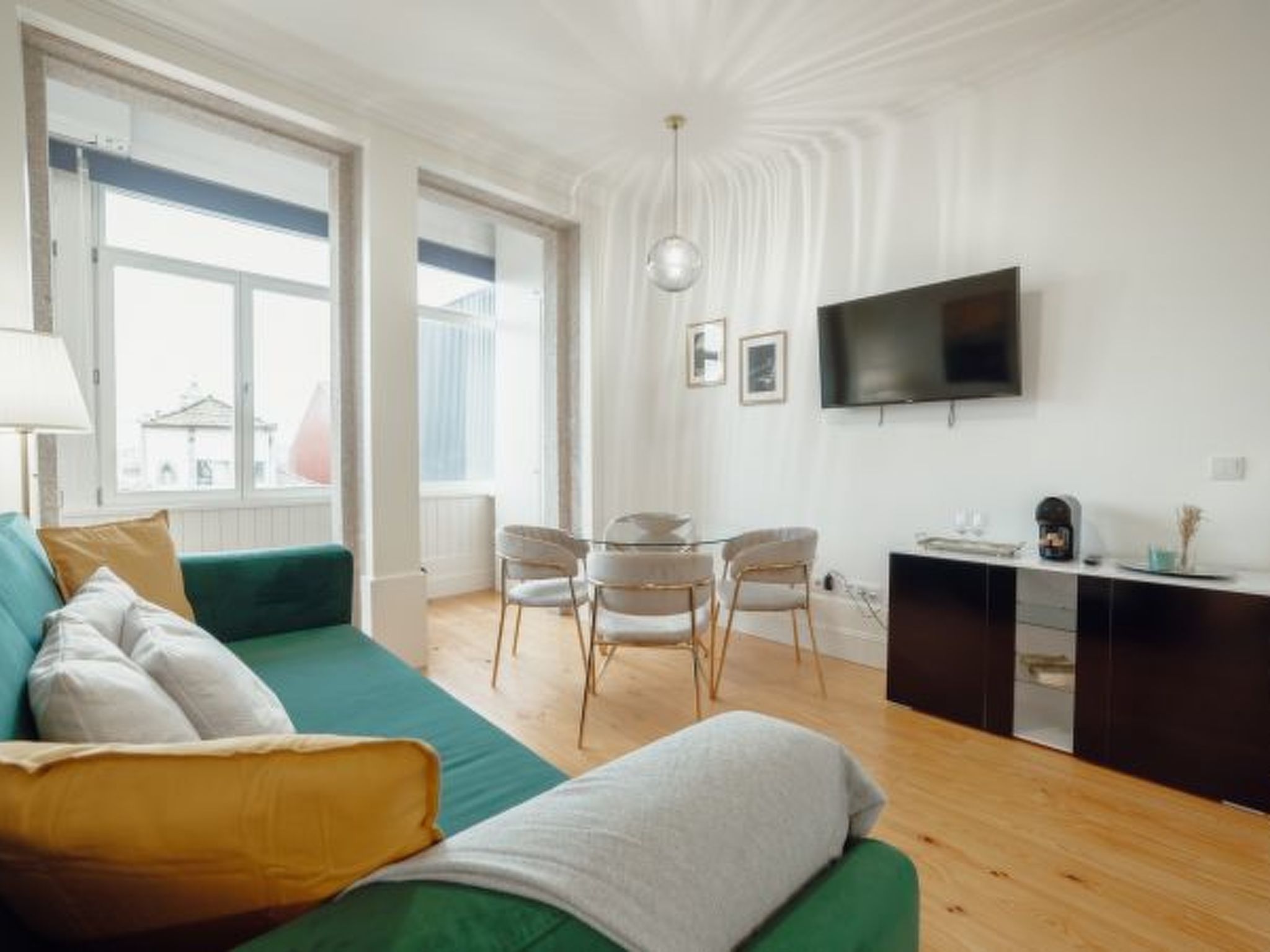 Stijlvol Premium Appartement in het Hart van Porto – 4 Personen - foto 5