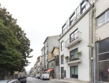 Licht stadsappartement met balkon in hartje Porto - thumbnail 2