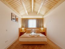 Ruim duplex appartement in het kloppende hart van Porto - thumbnail 1