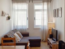 Authentiek Porto Stadsappartement met Lift – 50m² voor 4 Personen - thumbnail 3