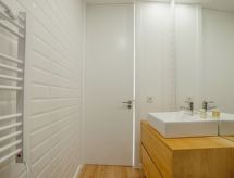 Design appartement in hartje Porto met patio – voor 3 personen - thumbnail 4