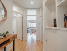 Stijlvol designappartement met balkon in het hart van Porto - thumbnail 3