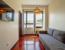 Licht appartement in Porto met lift, WiFi en airco voor 4 personen - thumbnail 1