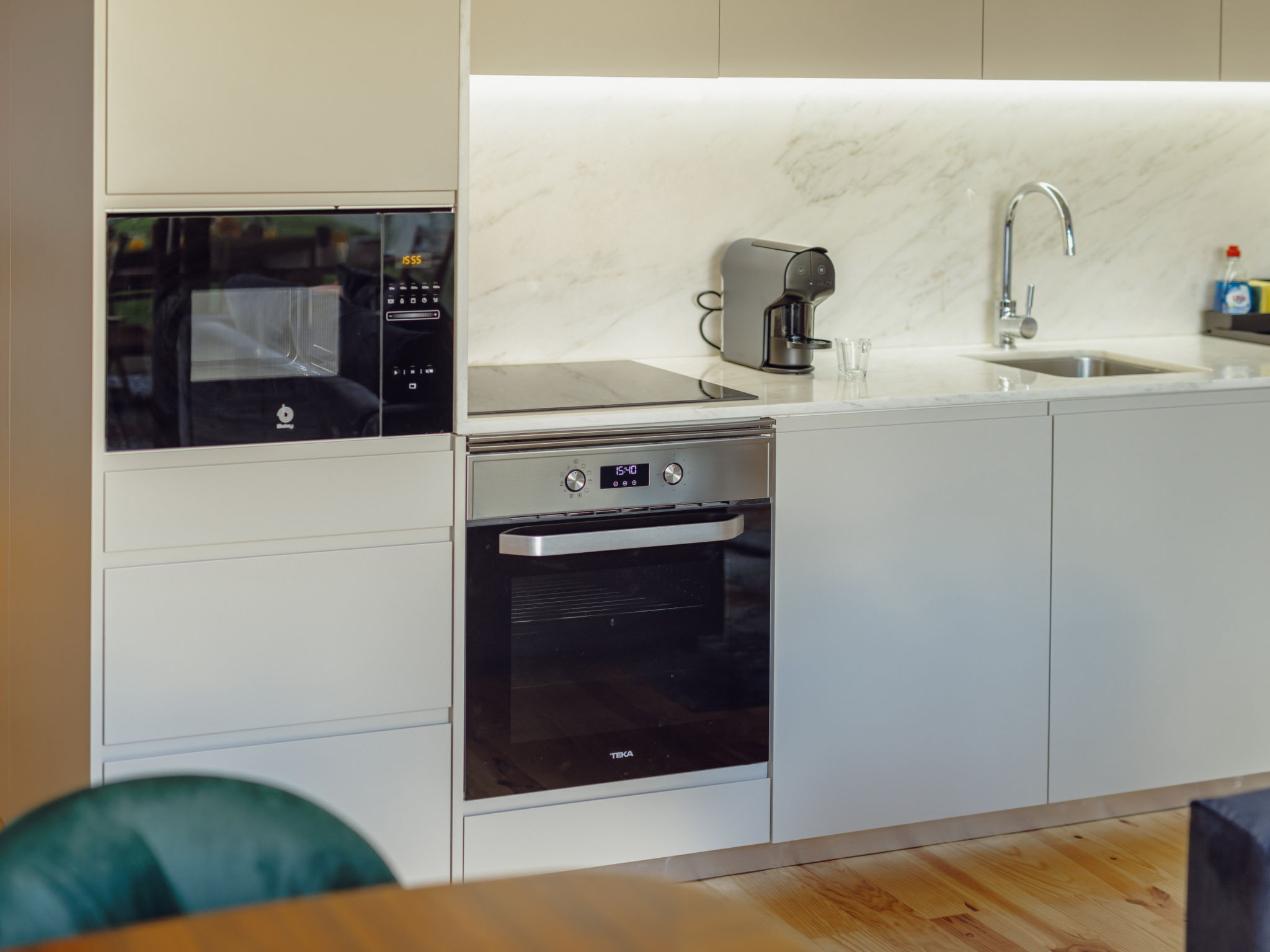 LEGACY OPORTO PREMIUM APARTMENT B by VACATIONY - Binnen
