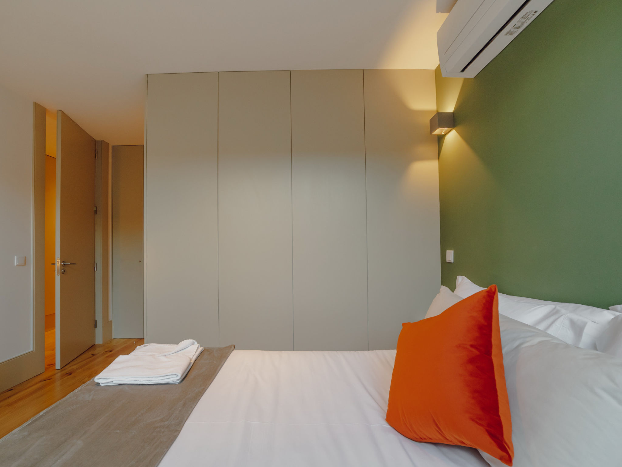 LEGACY OPORTO PREMIUM APARTMENT B by VACATIONY - Binnen
