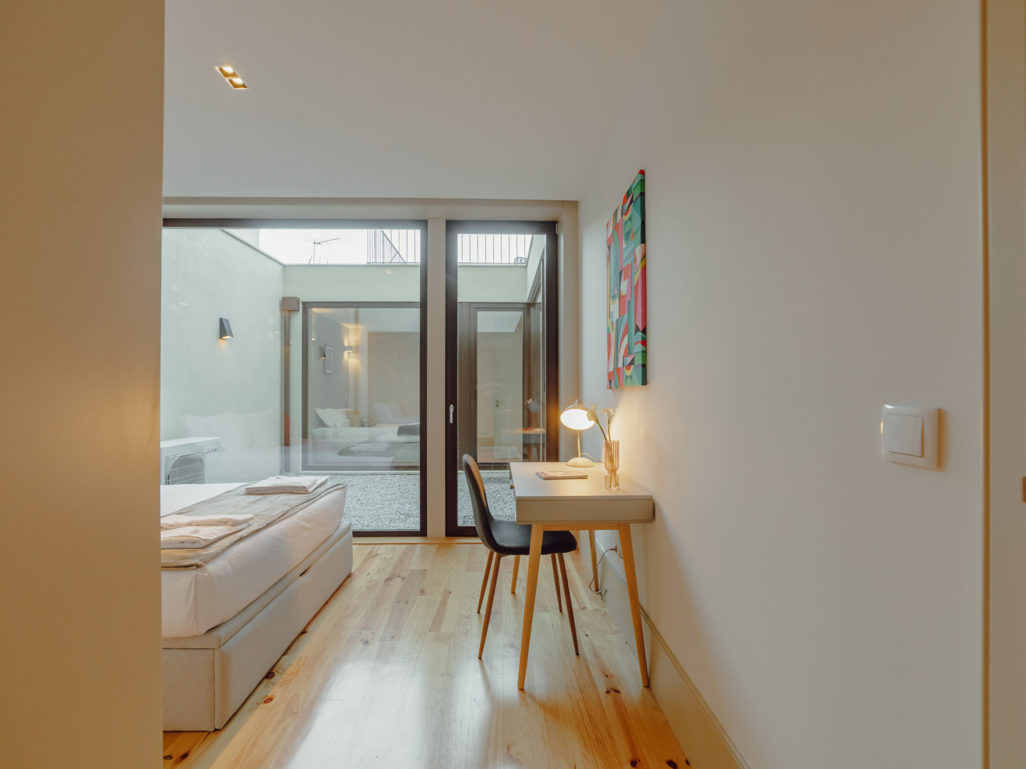 LEGACY OPORTO PREMIUM APARTMENT B by VACATIONY - Binnen