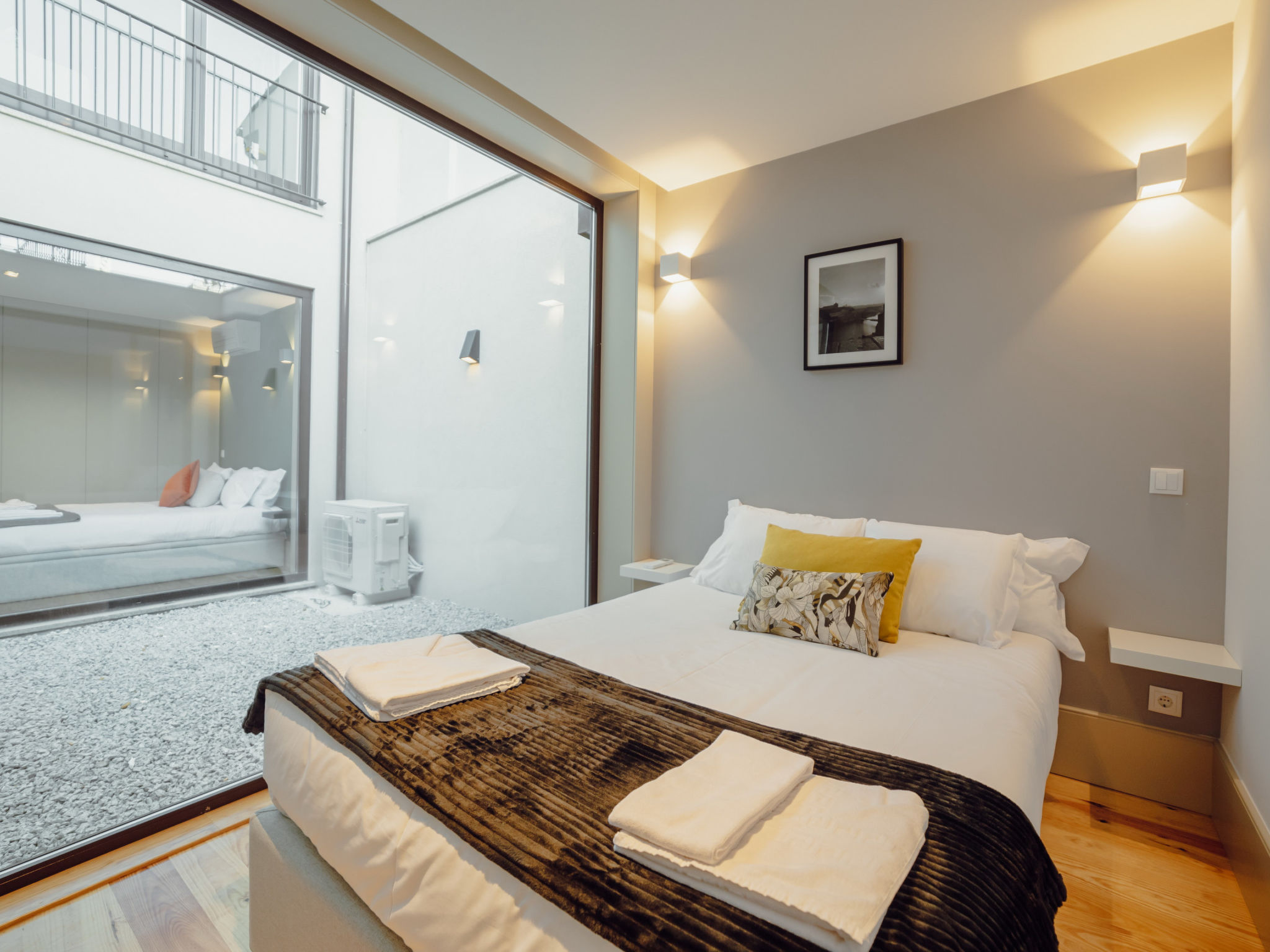 LEGACY OPORTO PREMIUM APARTMENT B by VACATIONY - Binnen