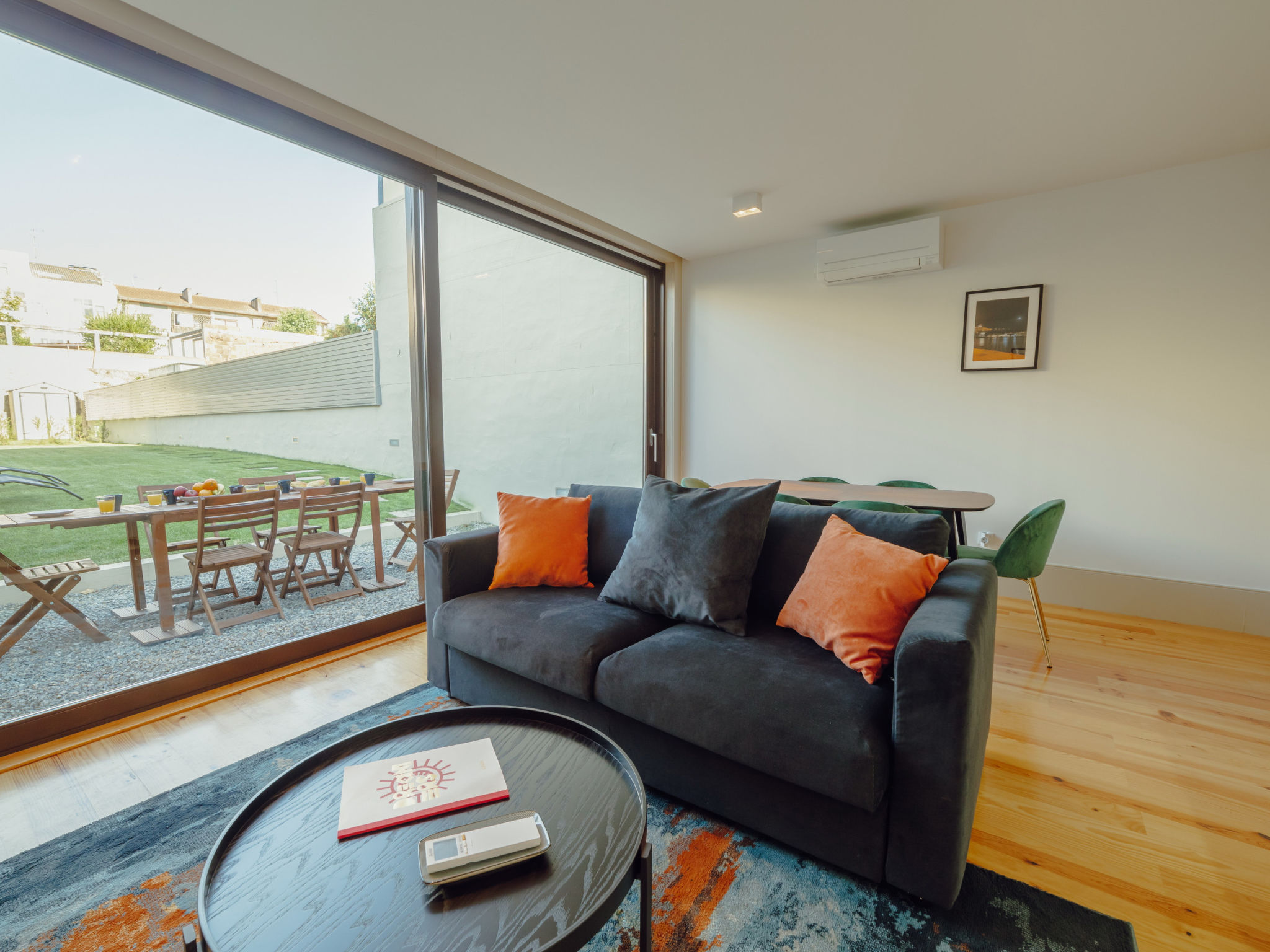 LEGACY OPORTO PREMIUM APARTMENT B by VACATIONY - Binnen