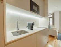 Design appartement in hartje Porto, ideaal voor 2 personen - thumbnail 6