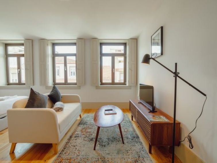 LEGACY OPORTO DESIGN APARTMENT H by VACATIONY
