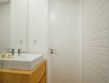 Design appartement in hartje Porto met binnenplaats en moderne voorzieningen - thumbnail 5