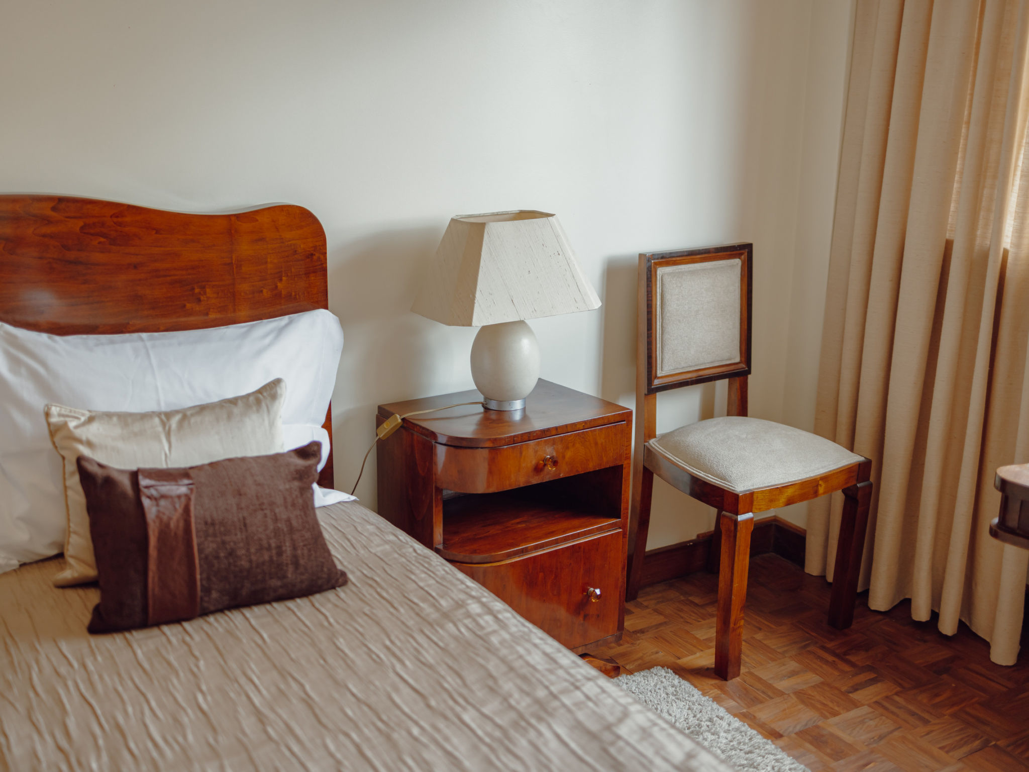GRAND BOTANIC GARDEN APARTMENT by VACATIONY - Binnen