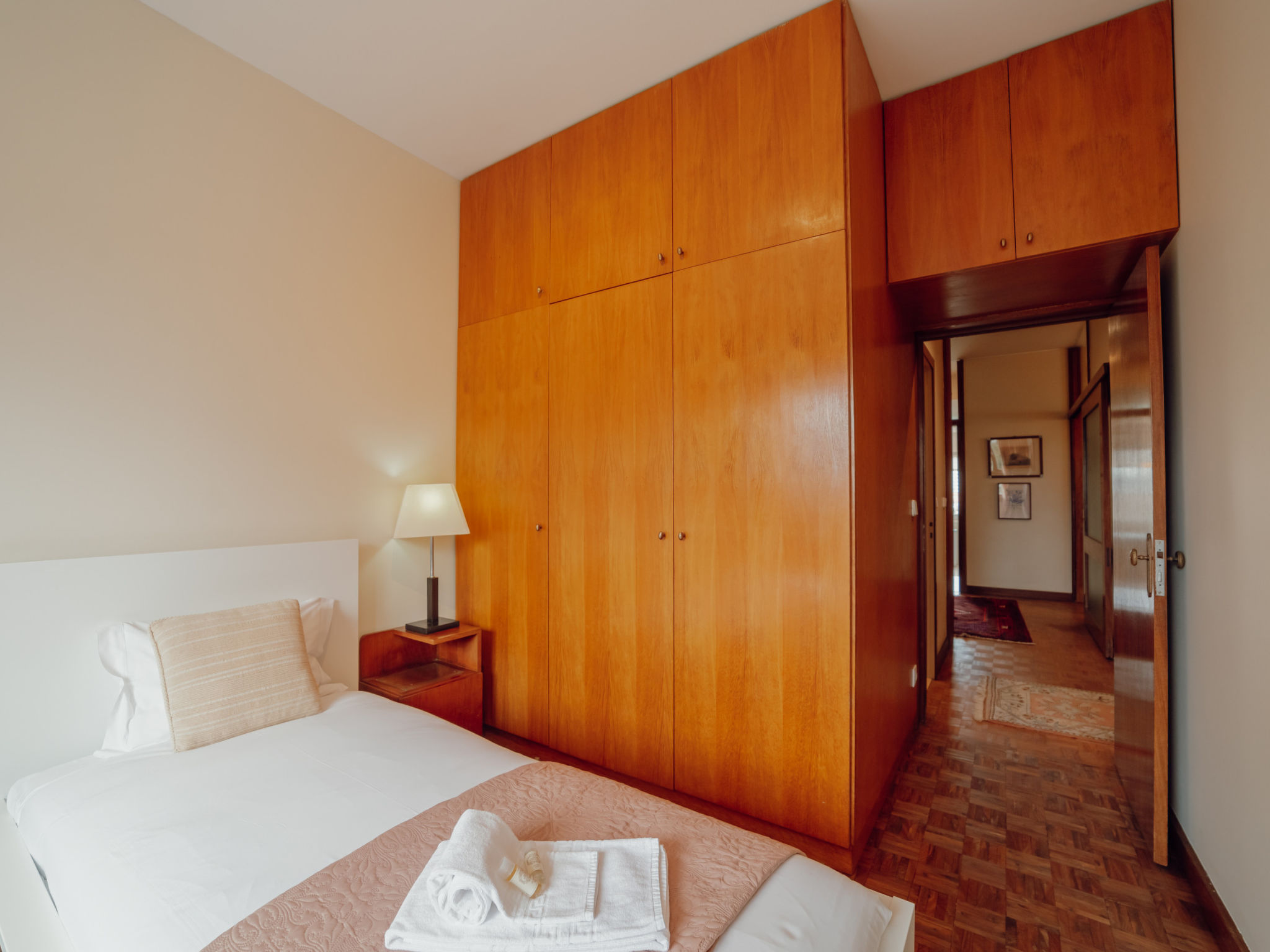 GRAND BOTANIC GARDEN APARTMENT by VACATIONY - Binnen