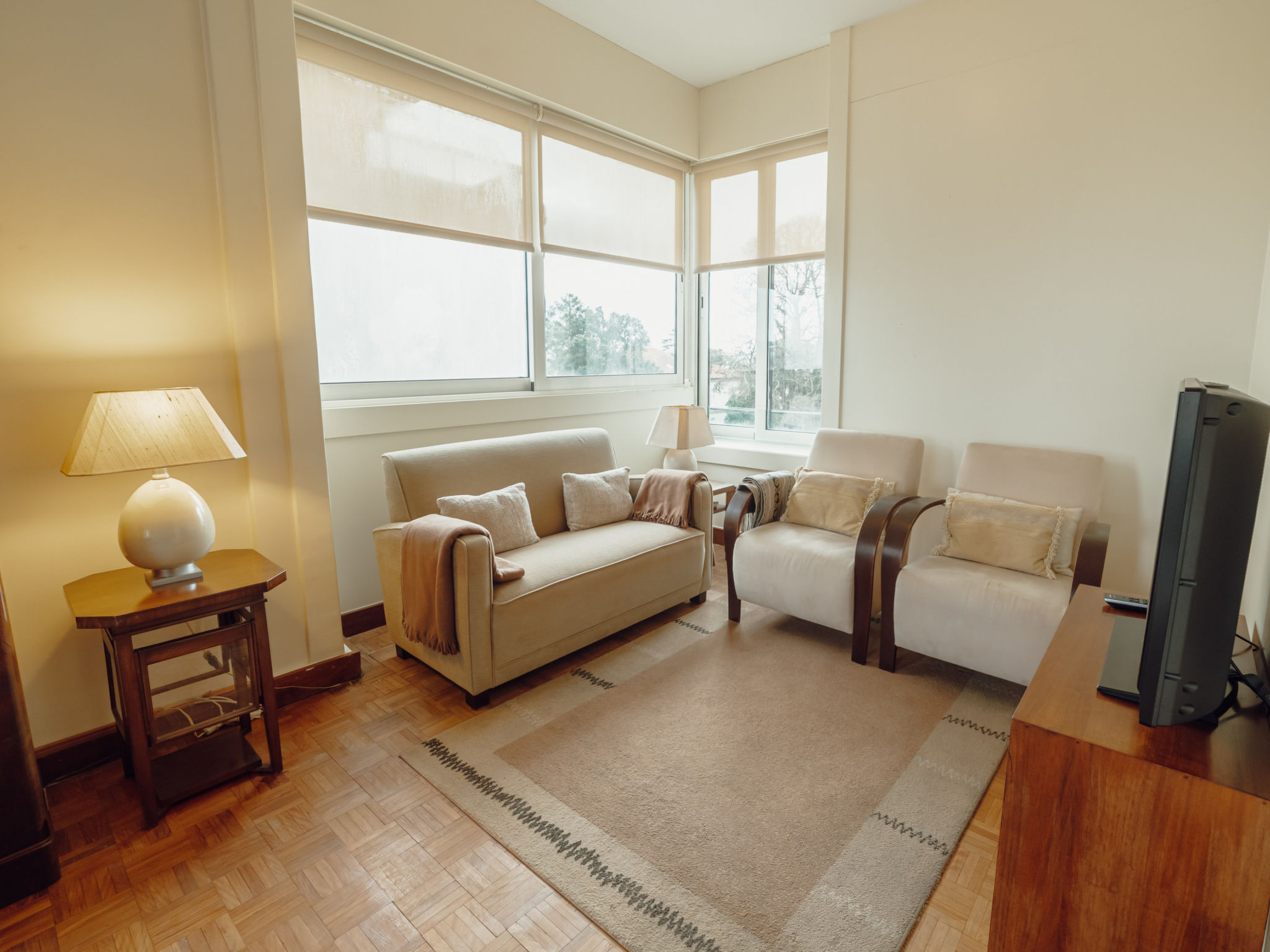 GRAND BOTANIC GARDEN APARTMENT by VACATIONY - Binnen