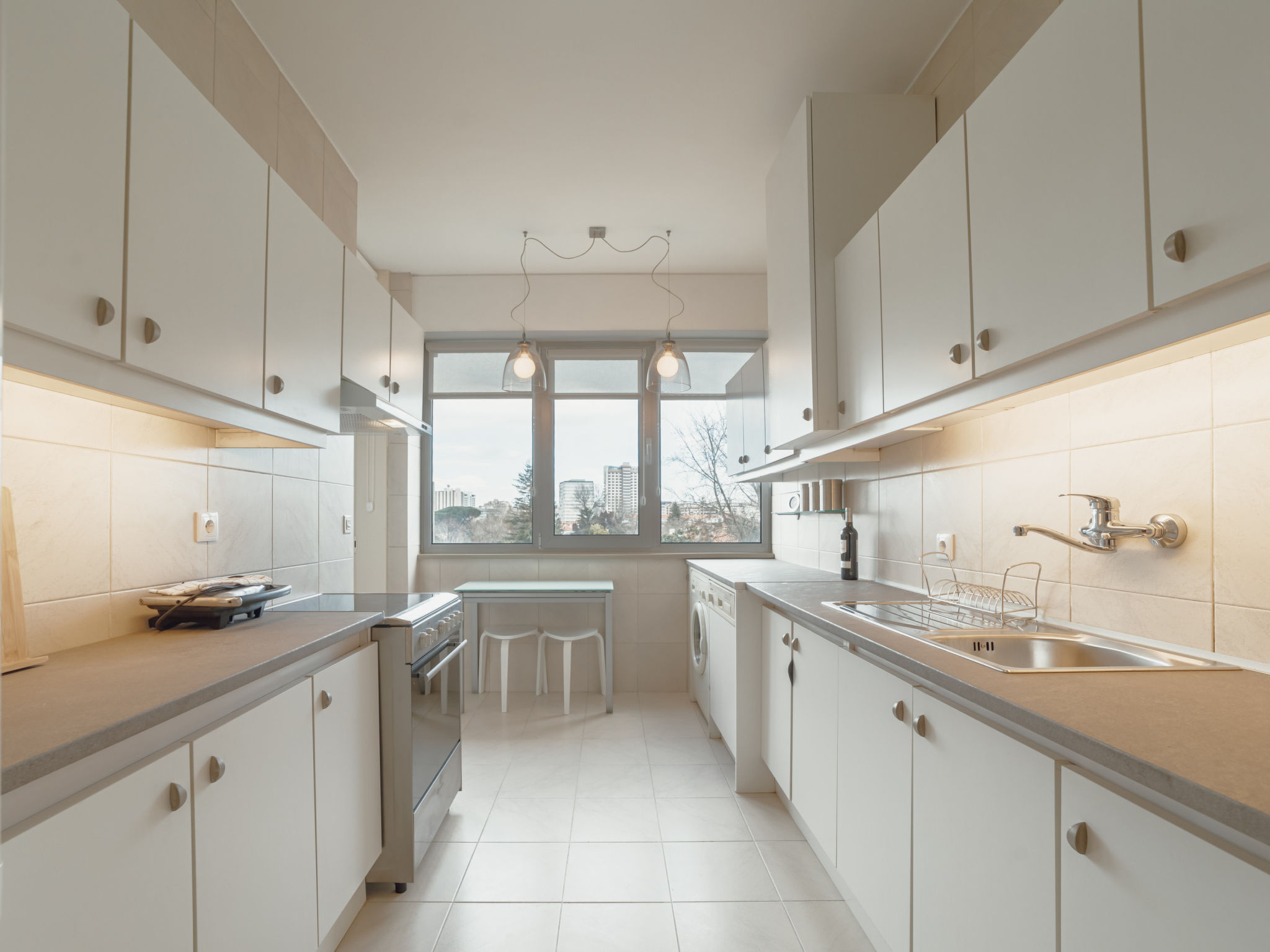 GRAND BOTANIC GARDEN APARTMENT by VACATIONY - Binnen