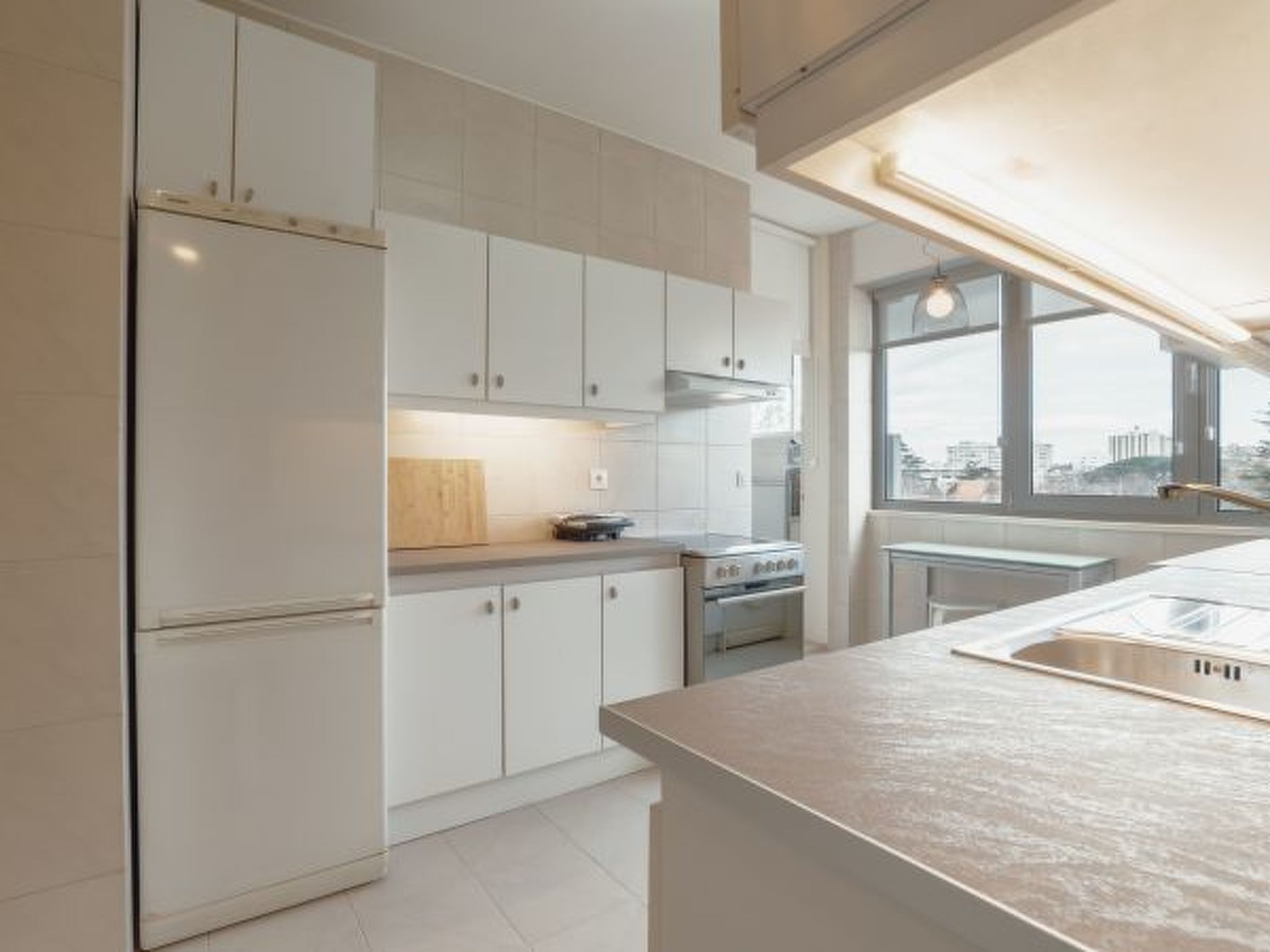 Stijlvol Appartement in Porto – 150m², Centraal Gelegen, Geschikt voor 7 Personen - foto 28