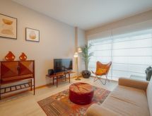 Porto City Studio: Licht en Modern op 54m² voor 3 Personen - thumbnail 1
