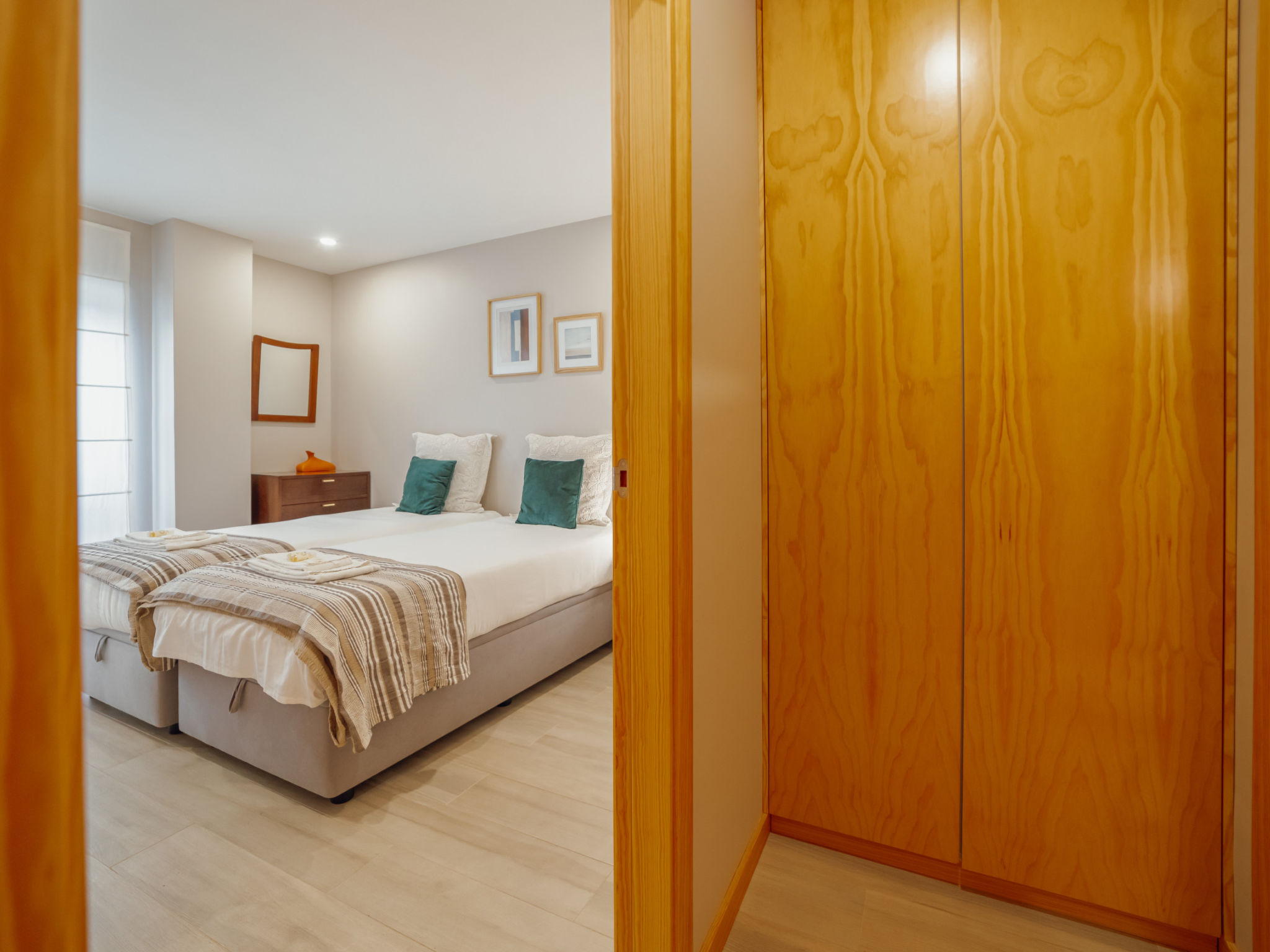 GOOD MORNING APARTMENT with GARAGE by VACATIONY - Binnen