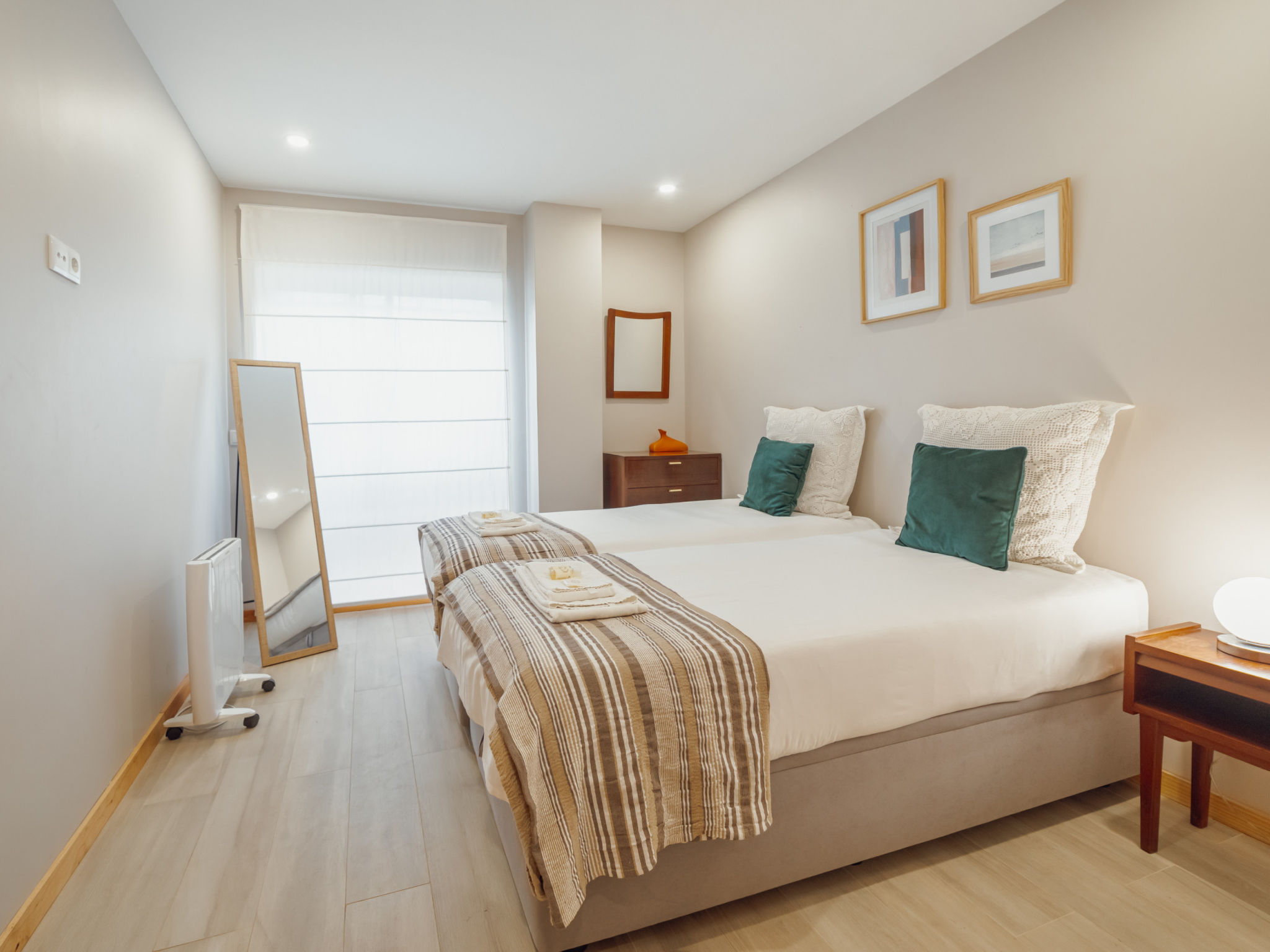 GOOD MORNING APARTMENT with GARAGE by VACATIONY - Binnen