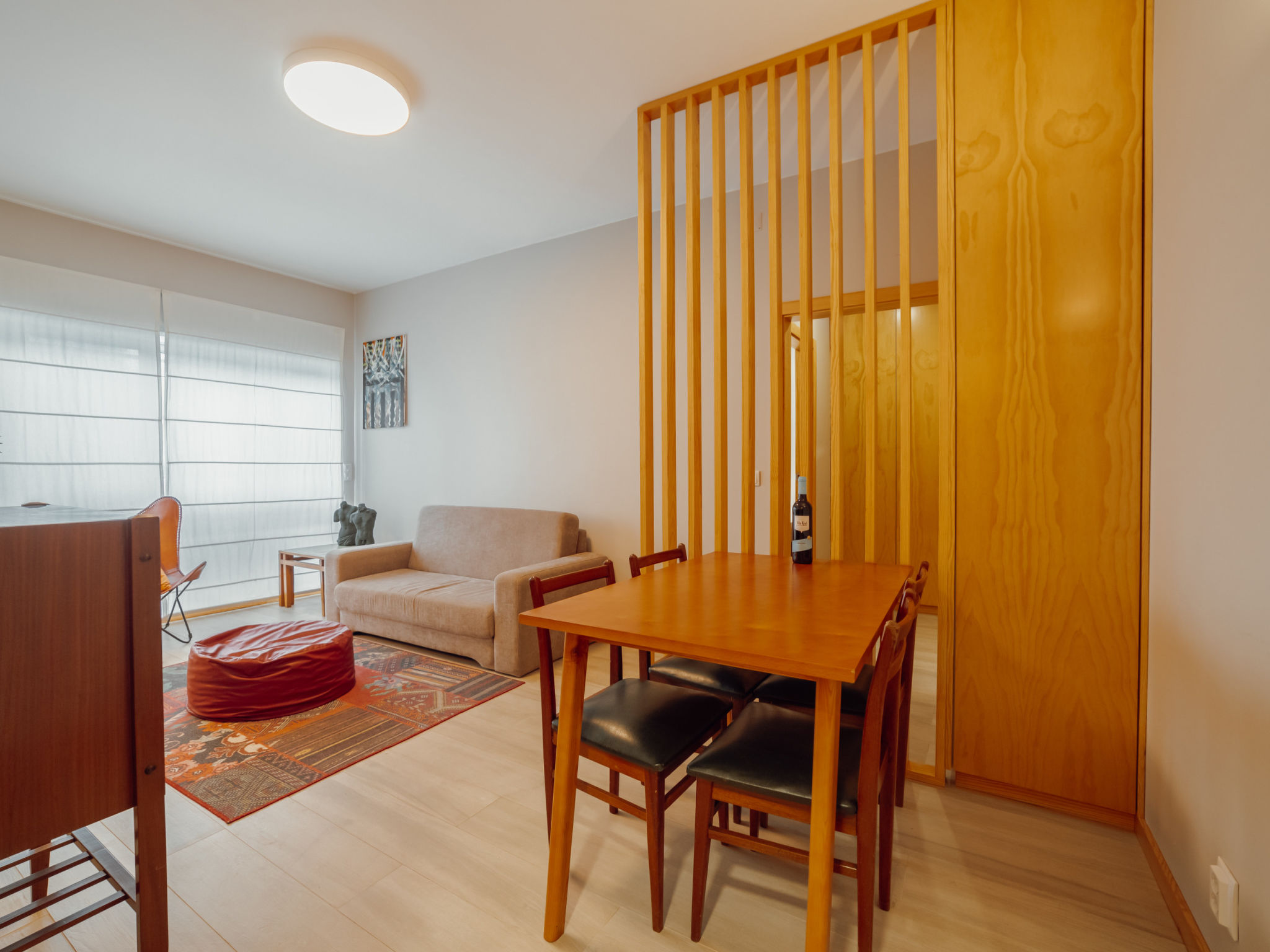 GOOD MORNING APARTMENT with GARAGE by VACATIONY - Binnen