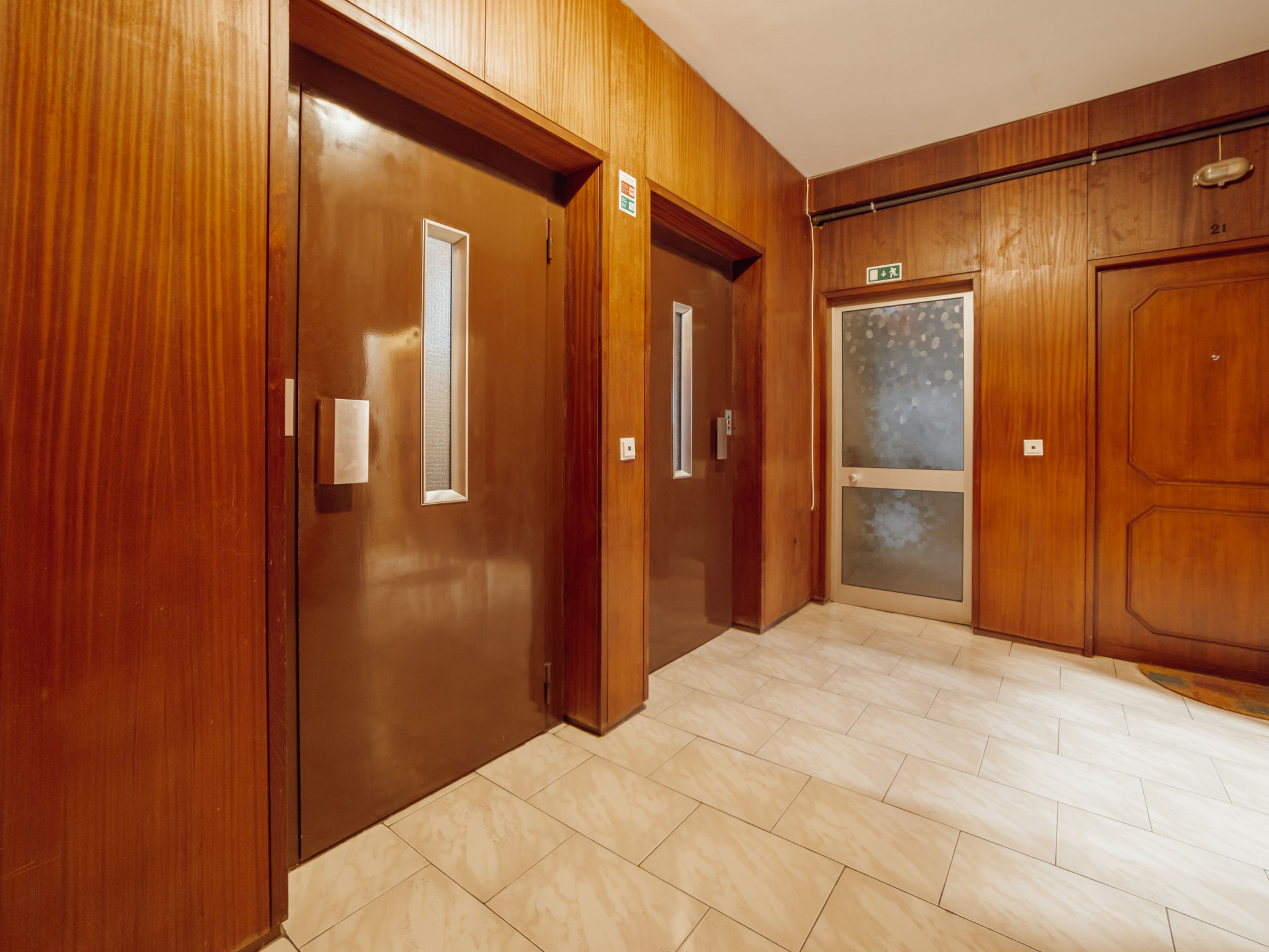 GOOD MORNING APARTMENT with GARAGE by VACATIONY - Buiten