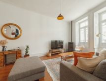 Downtown Retro Bolhão: Stijlvol appartement in hartje Porto voor 6 personen - thumbnail 2