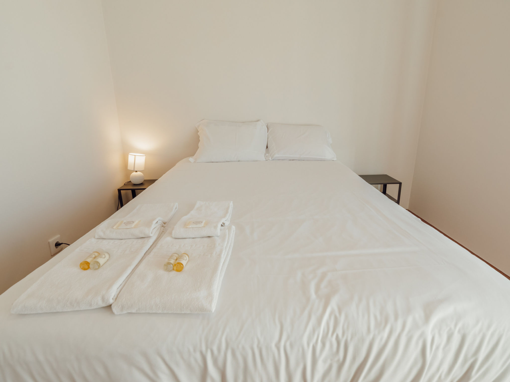 CASA DAS ORQUIDEAS by VACATIONY - Binnen