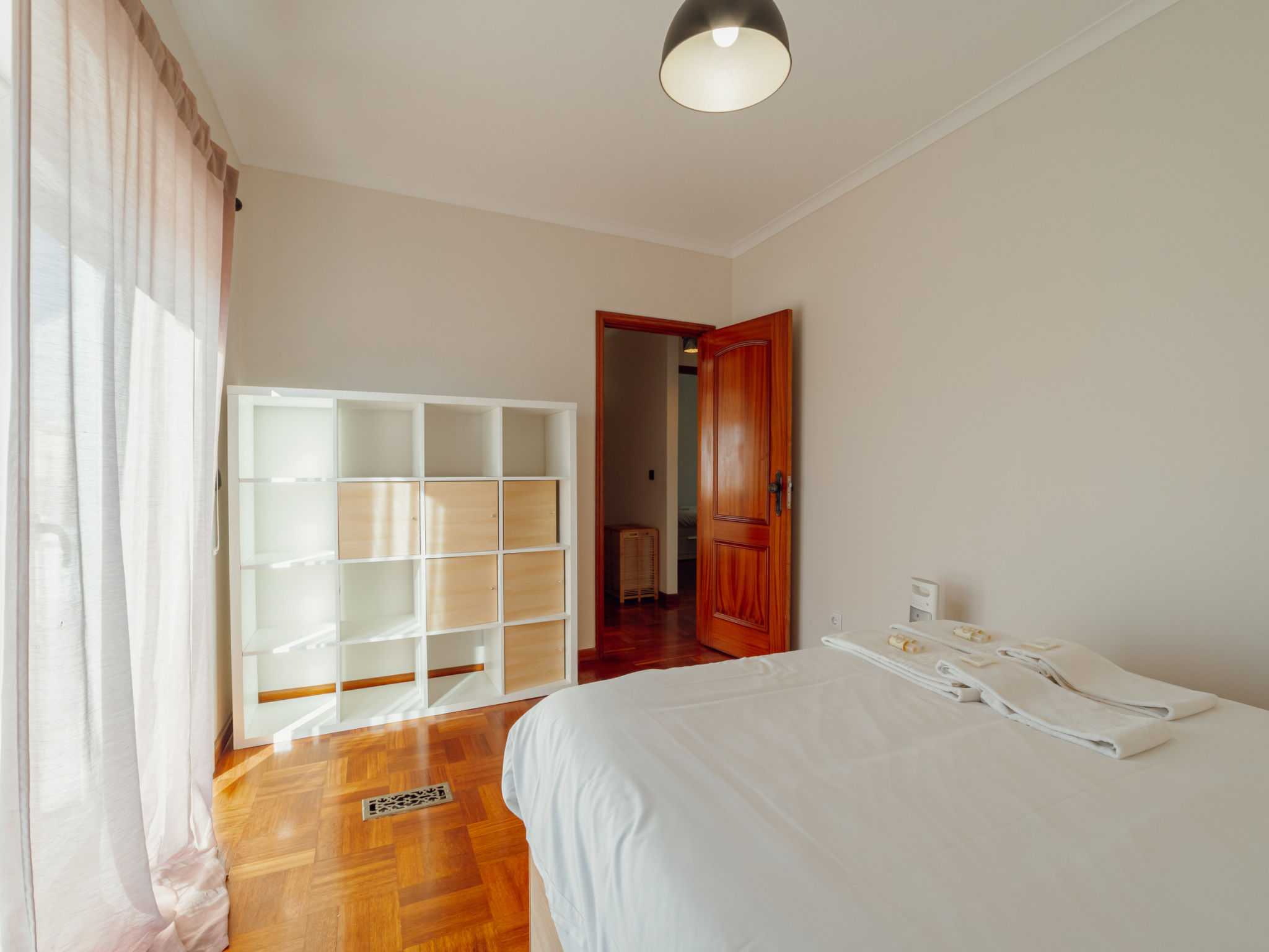 CASA DAS ORQUIDEAS by VACATIONY - Binnen