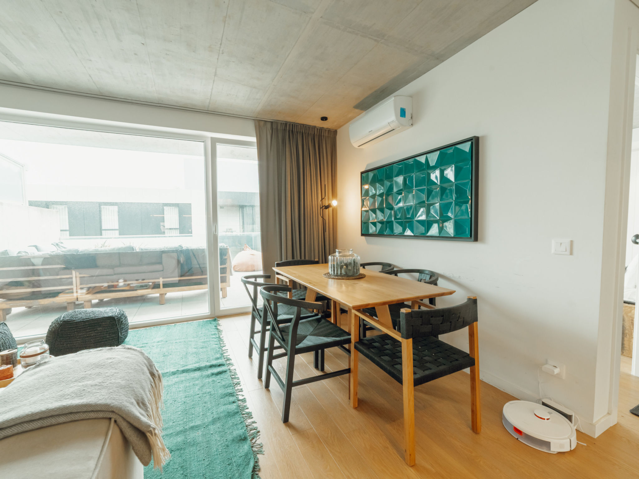 Photo of BEACH & SUN APARTMENT by VACATIONY