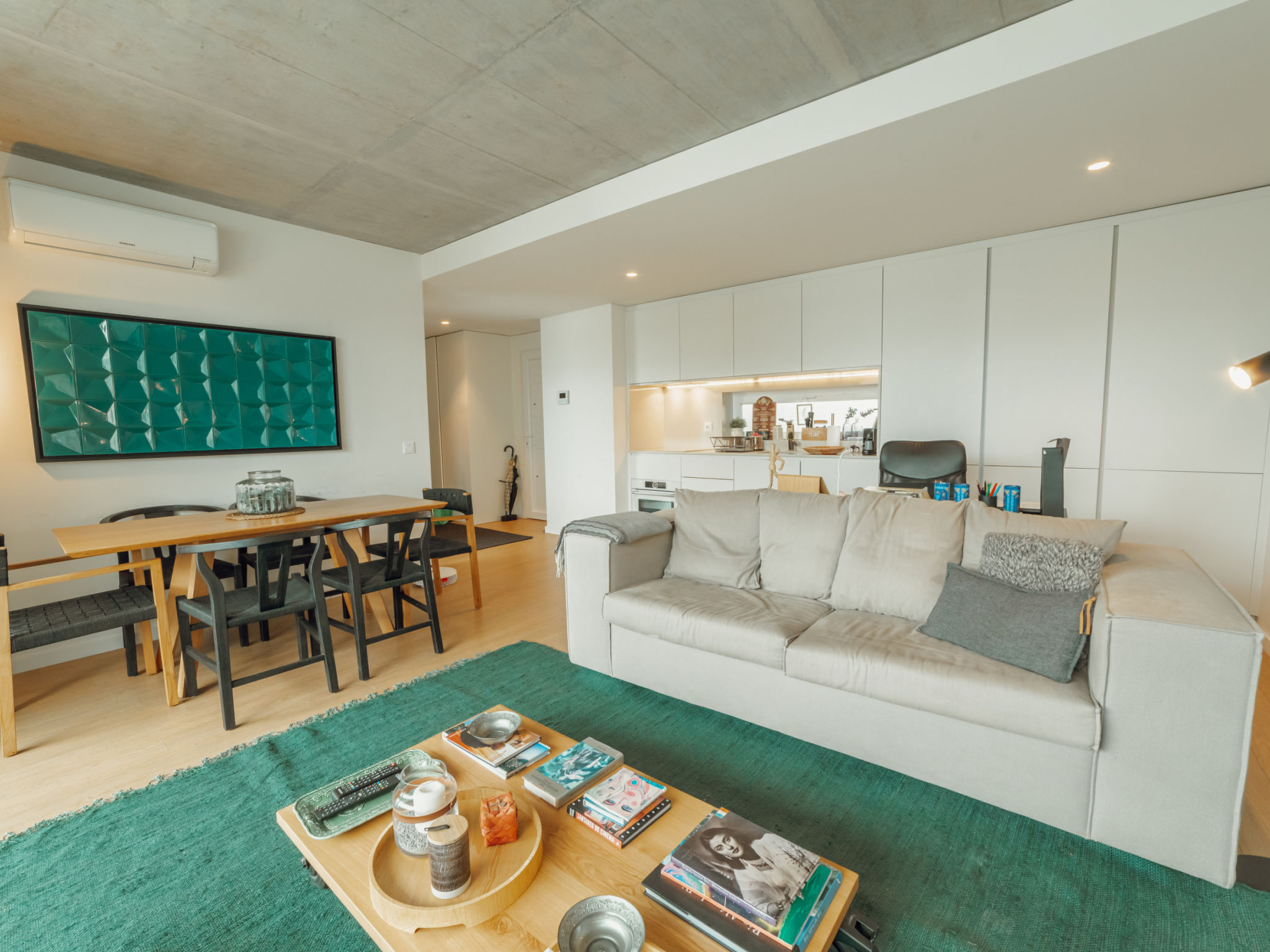 Photo of BEACH & SUN APARTMENT by VACATIONY
