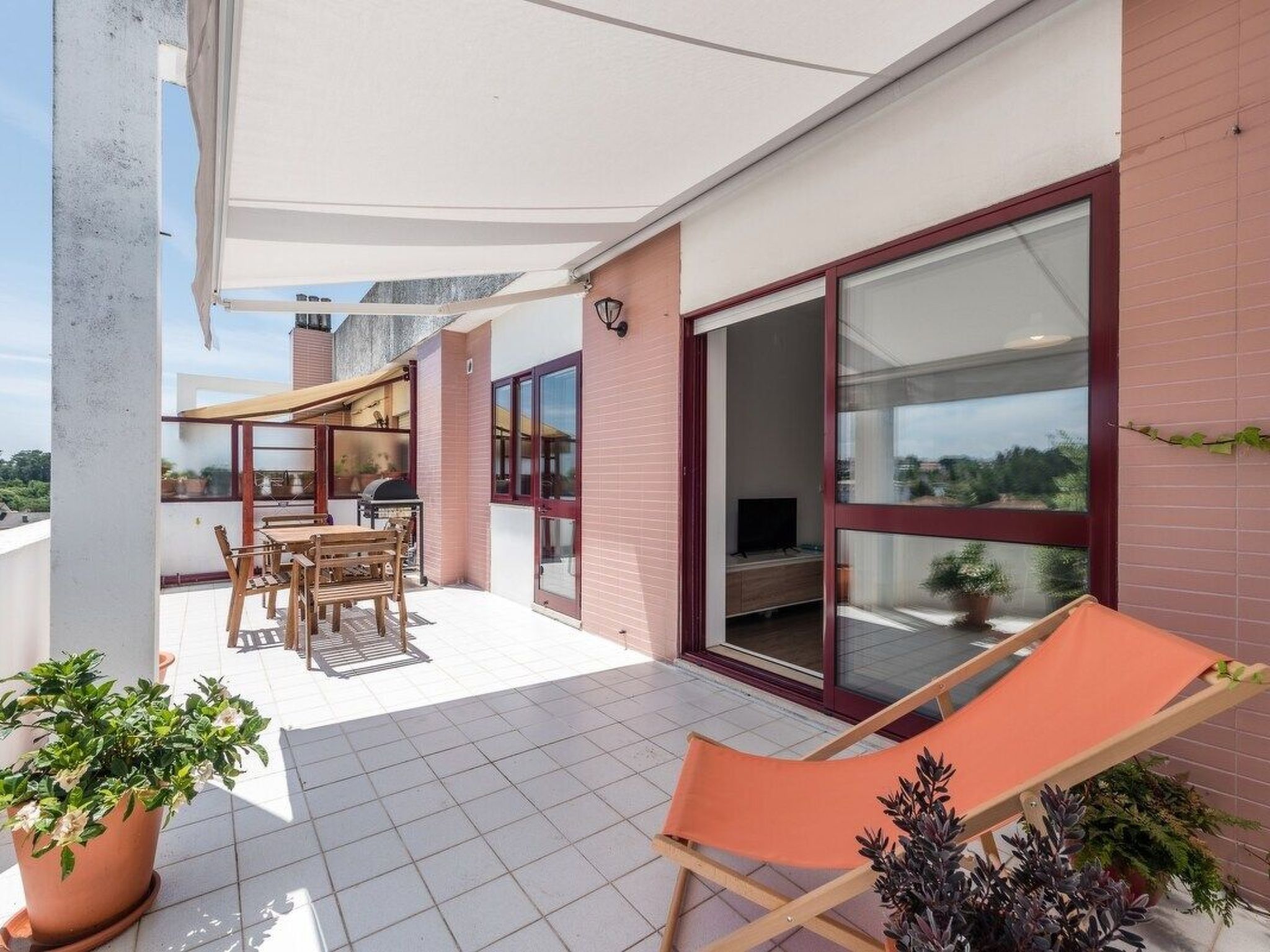 Wohnung am Meer und in der Stadt — view 1 of 28