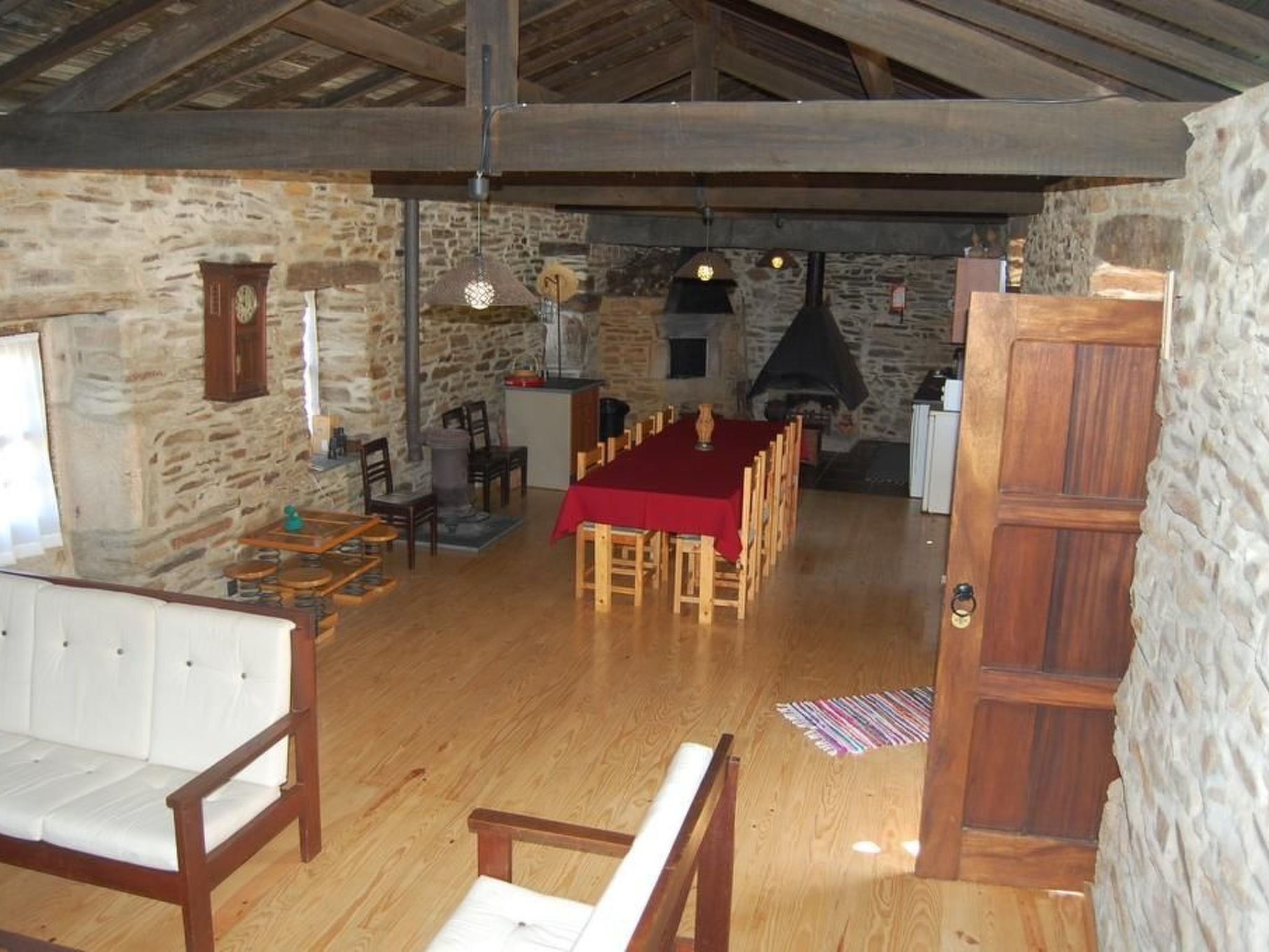 Villa mit Garten, Grill und Terrasse-Dedans