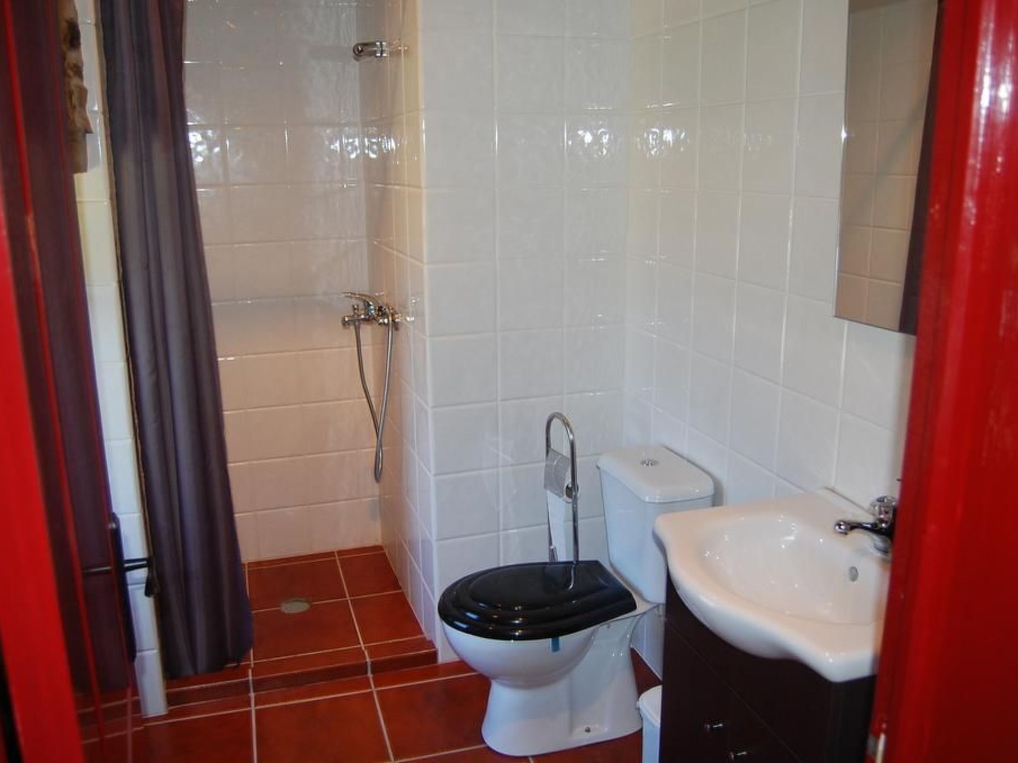 Villa mit Garten, Grill und Terrasse-Dedans