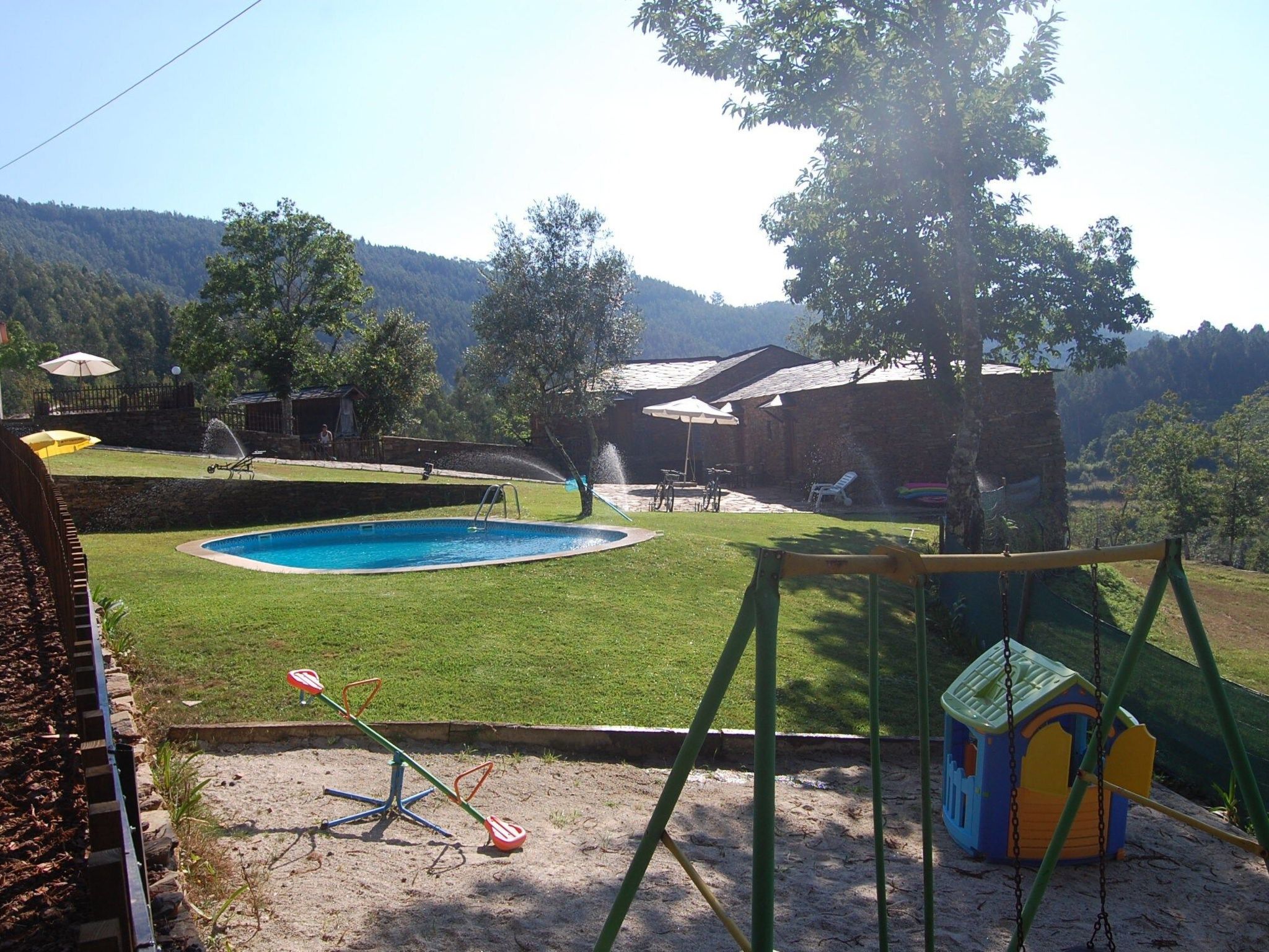 Villa mit Garten, Grill und Terrasse-Dehors