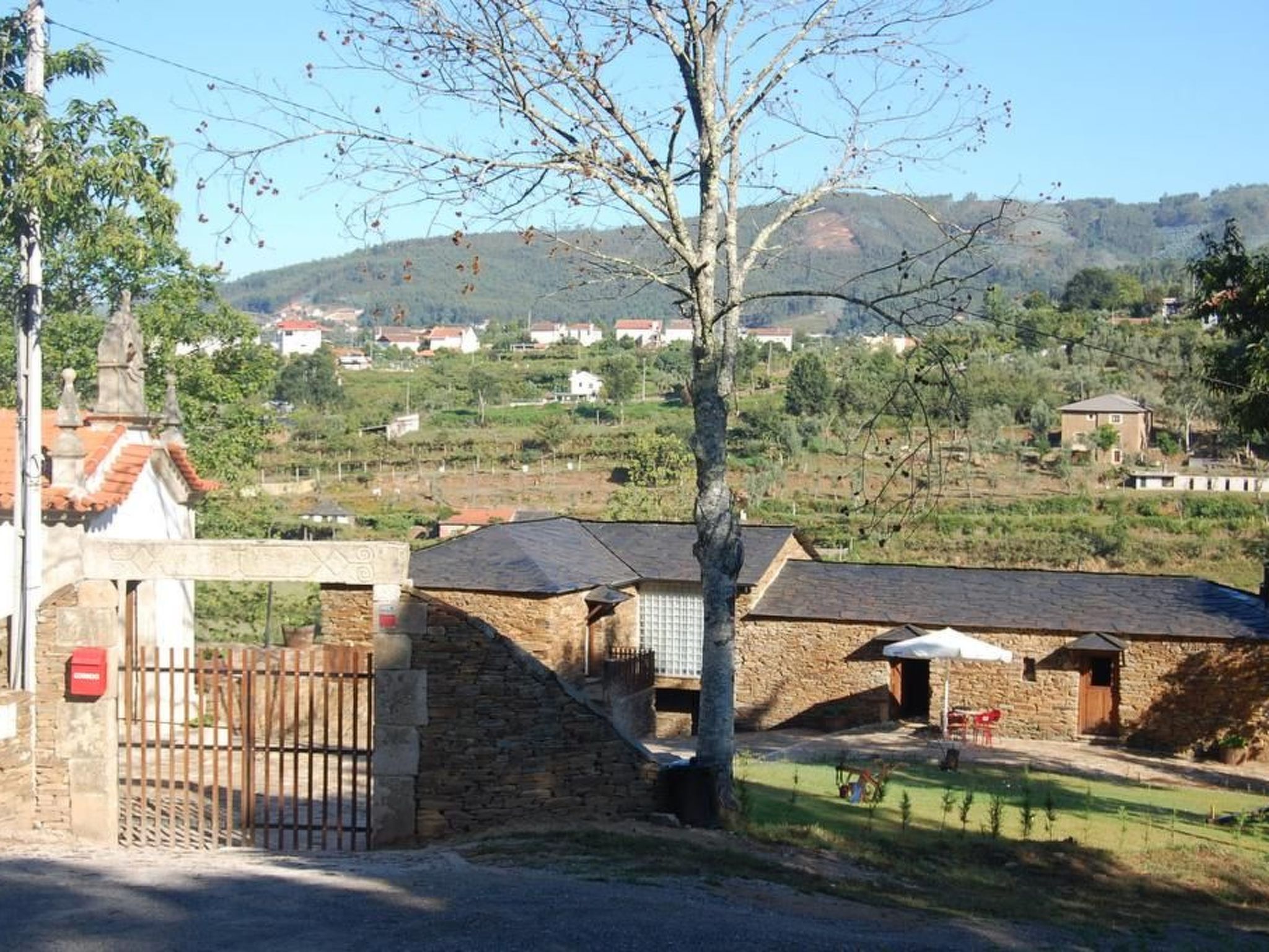Villa mit Garten, Grill und Terrasse-Dehors