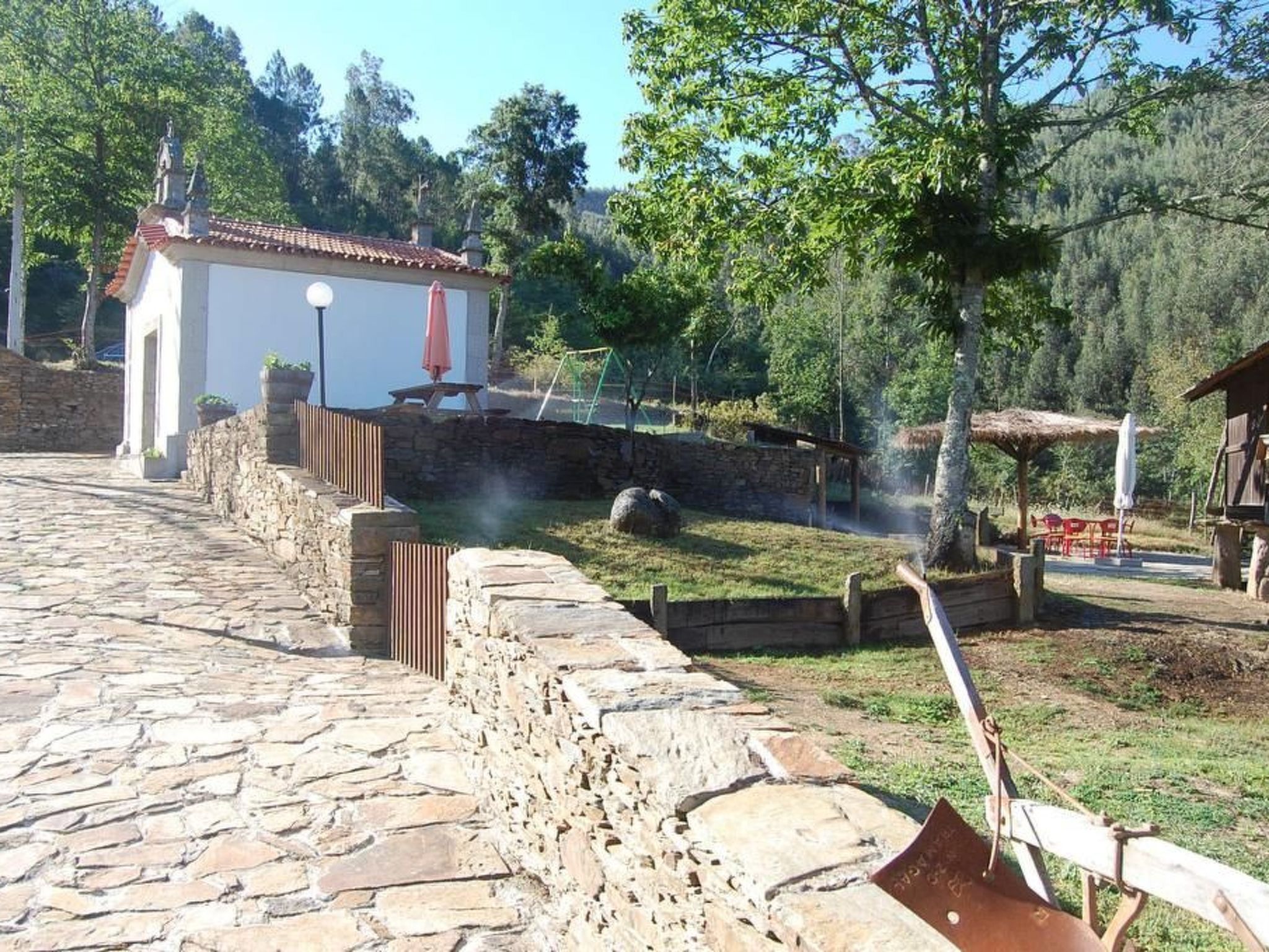 Villa mit Garten, Grill und Terrasse-Image-tags.info