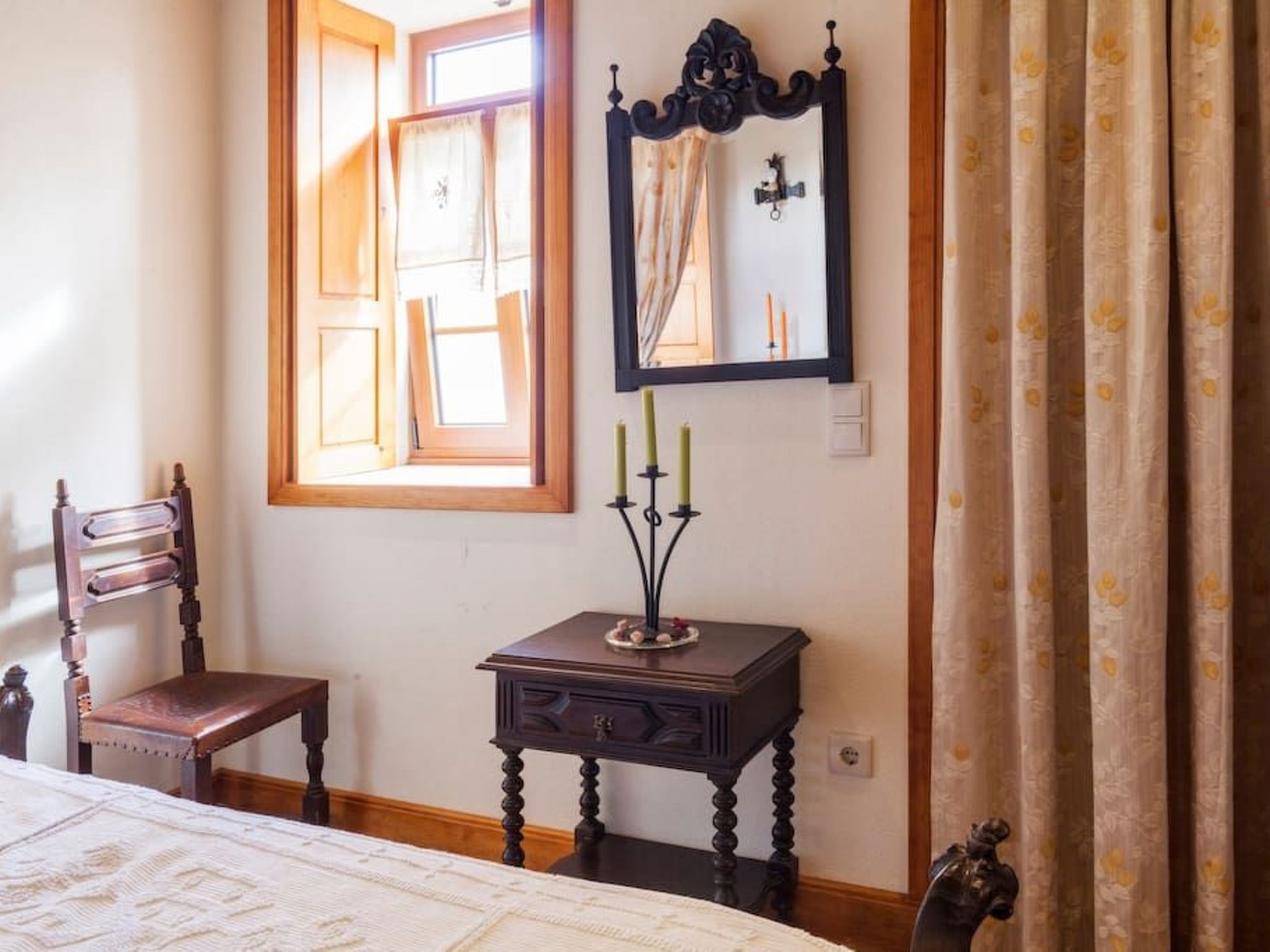 Mit Garten, Grill und Terrasse-Dedans