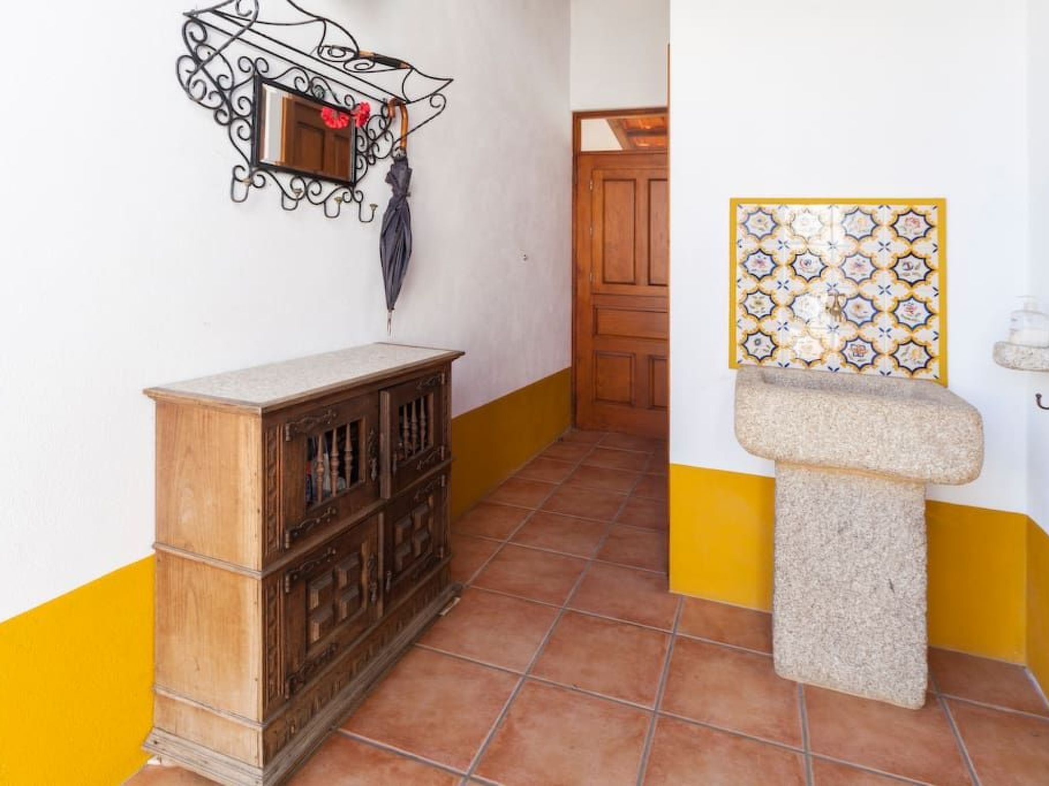 Mit Garten, Grill und Terrasse-Dedans