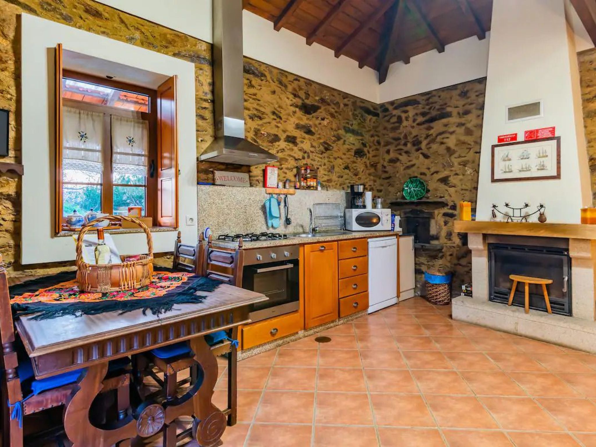 Mit Garten, Grill und Terrasse-Dedans