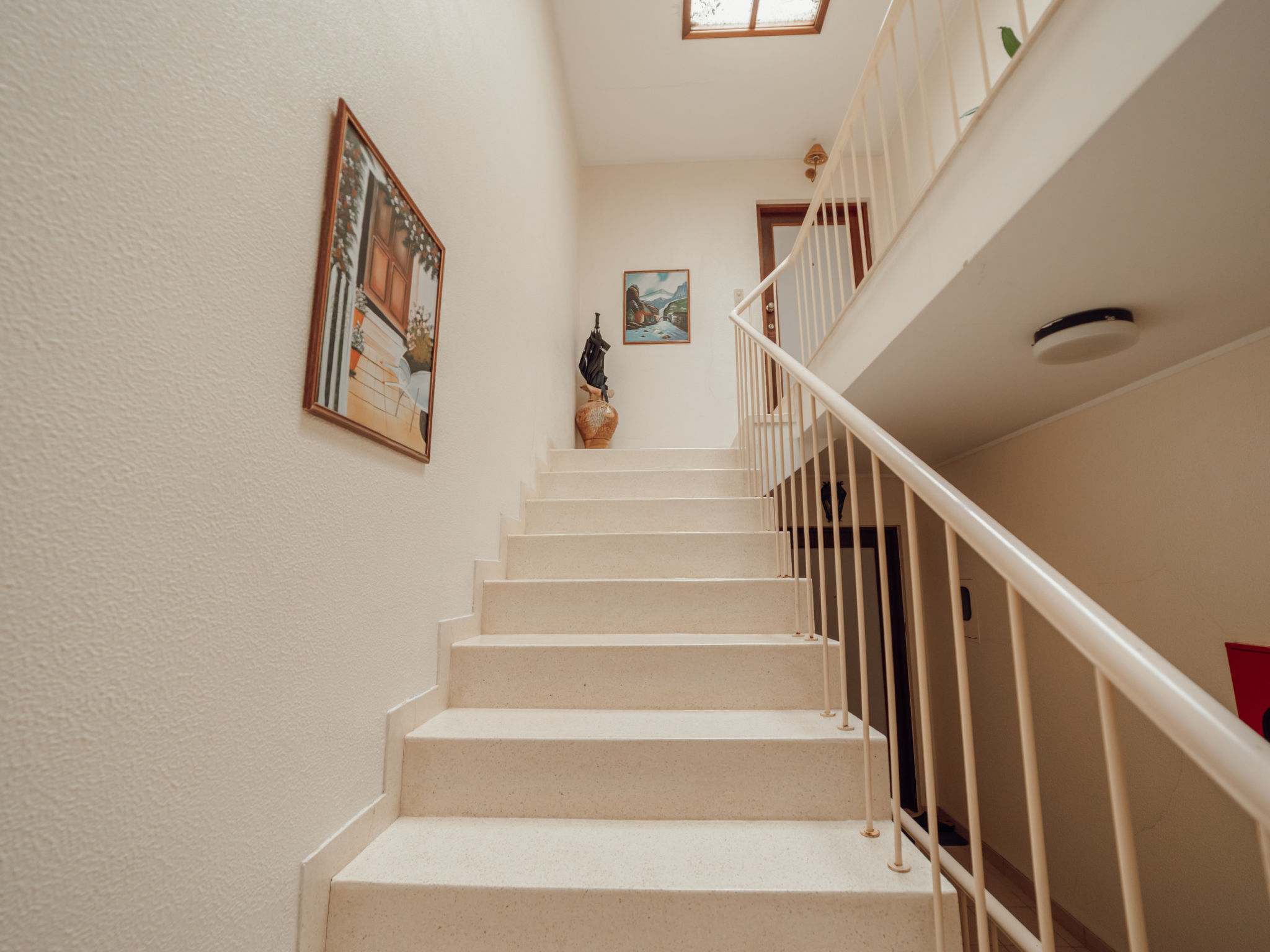  — House (5 of 32)
