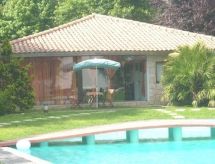 Ruim vrijstaand huis met privézwembad aan de golfbaan in Santa Maria da Feira - thumbnail 6
