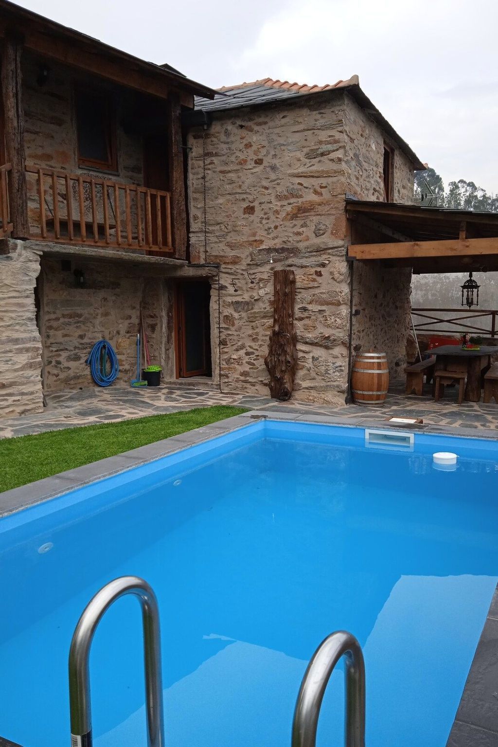 Eine Zuflucht in den Bergen-Dehors