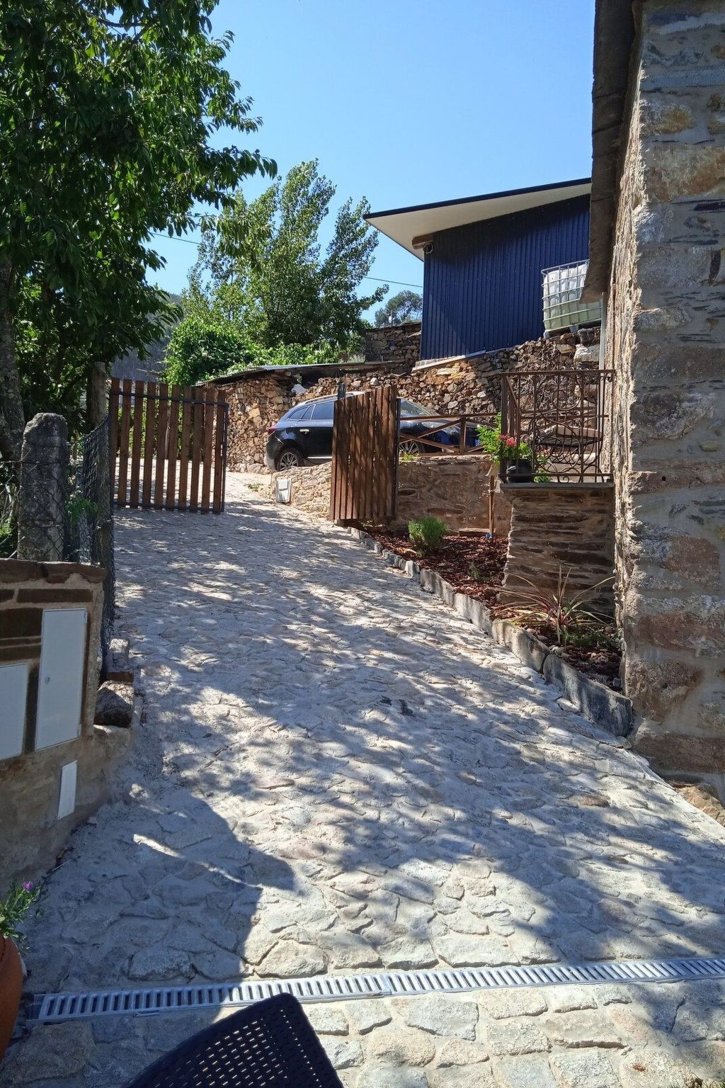 Eine Zuflucht in den Bergen-Dehors