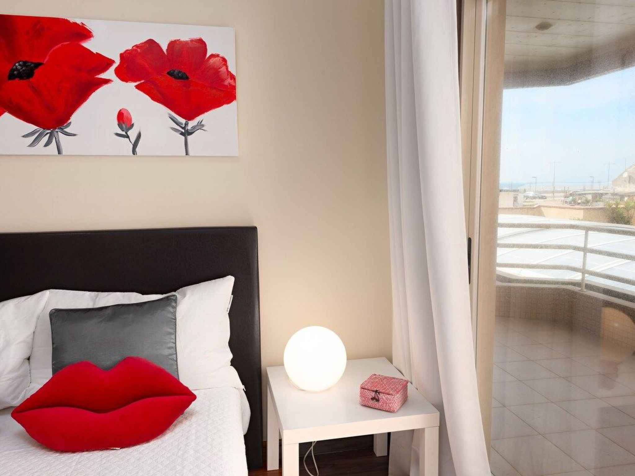 Meerblick First Line mit 2 Pools 3-Inside