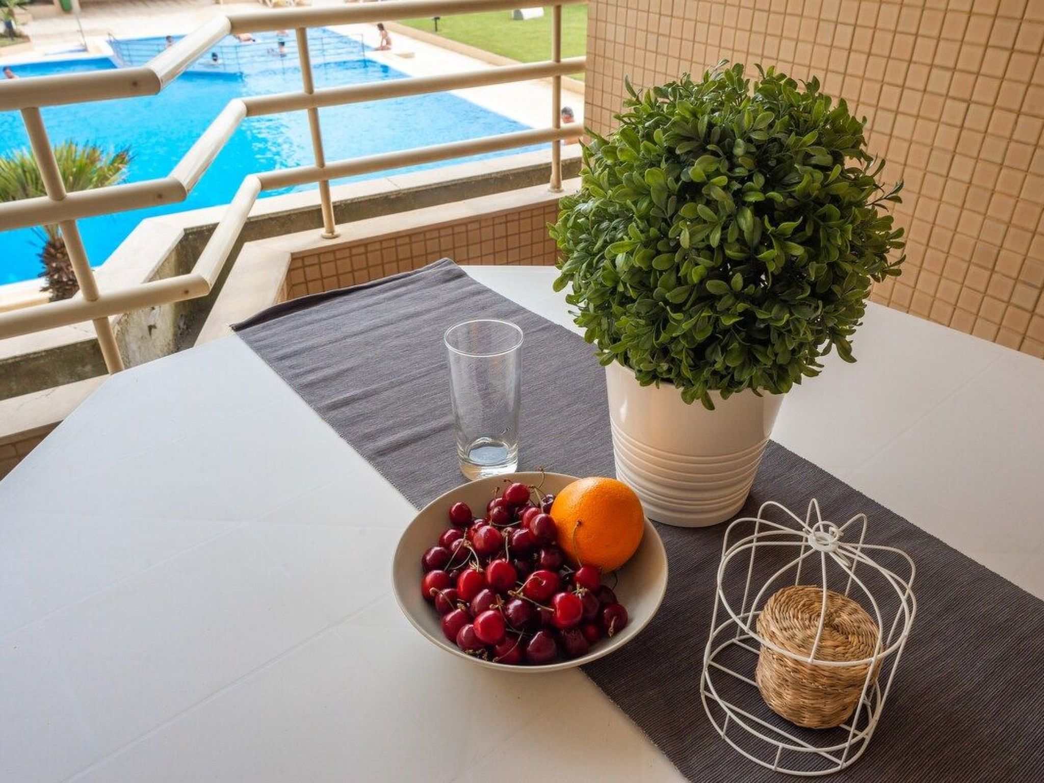 Meerblick First Line mit 2 Pools 3-Inside