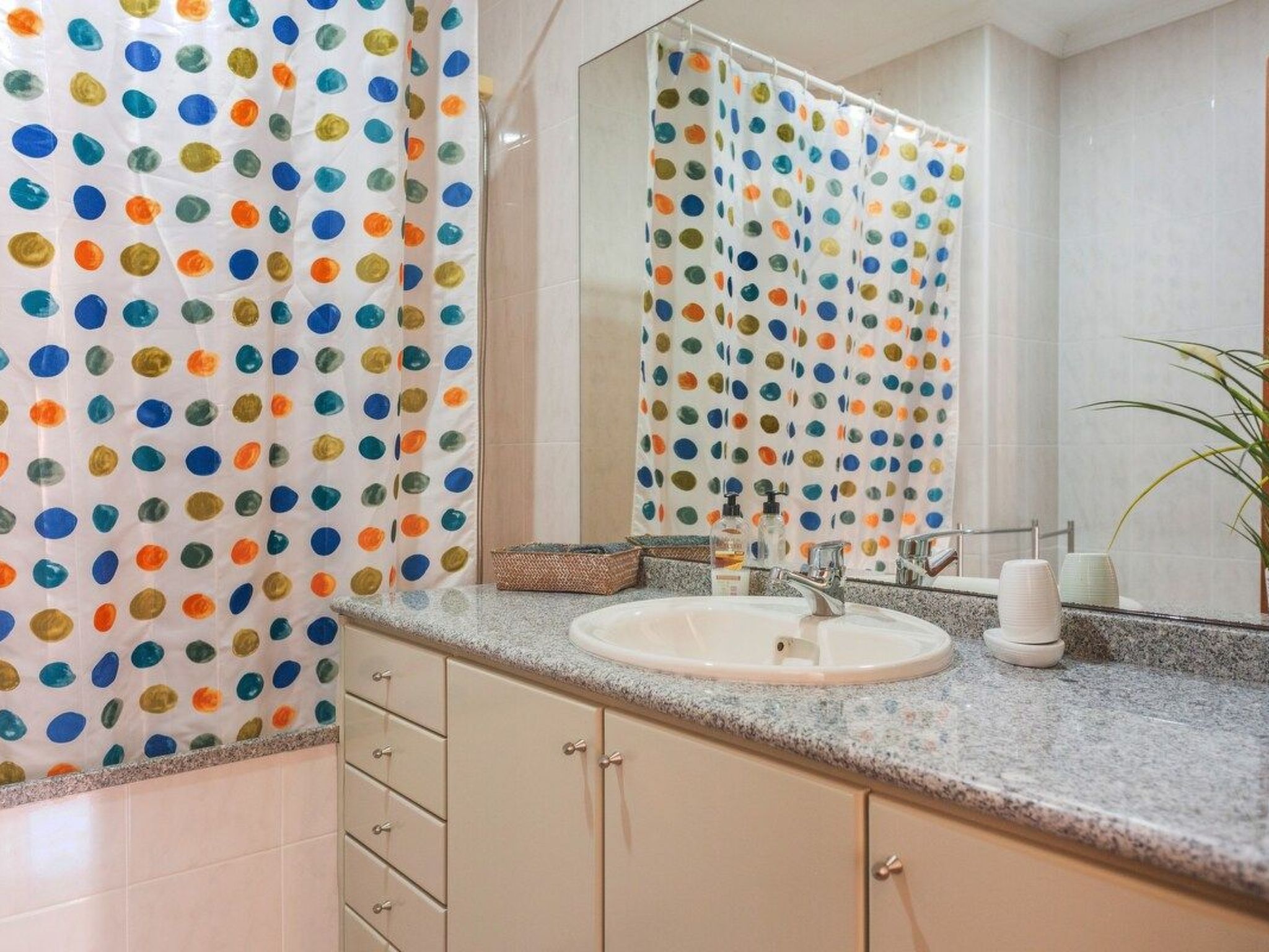 Meerblick Erste Linie mit 2 Pools 4-Drinnen